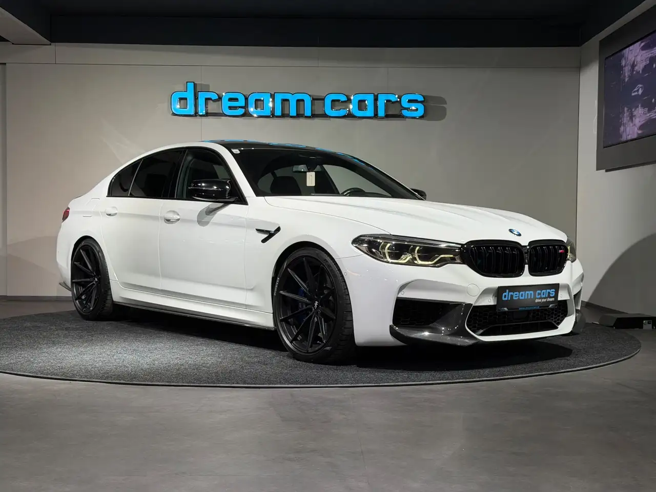 BMW M5 Aut. Competition / CARBON PARTS / 20" WF WHEELS Bild 4