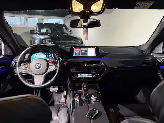 BMW M5 Aut. Competition / CARBON PARTS / 20" WF WHEELS / Ansicht 29