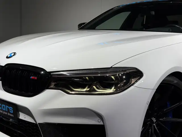 BMW M5 Aut. Competition / CARBON PARTS / 20" WF WHEELS / Ansicht 12