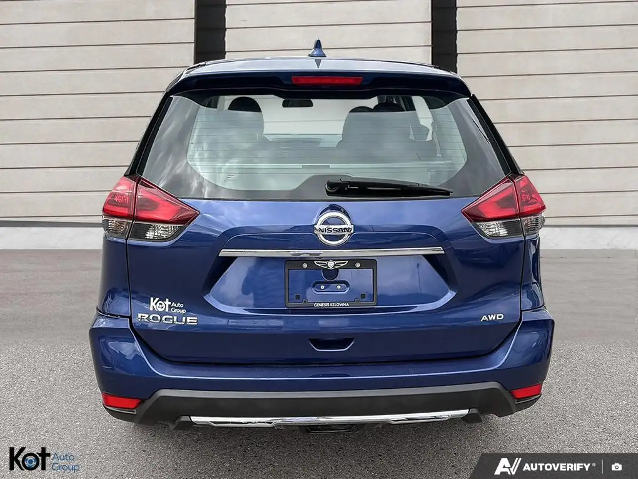 Nissan Rogue снимка Nissan Rogue