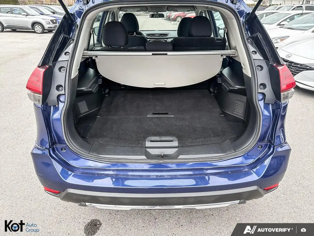 Nissan Rogue снимка Nissan Rogue