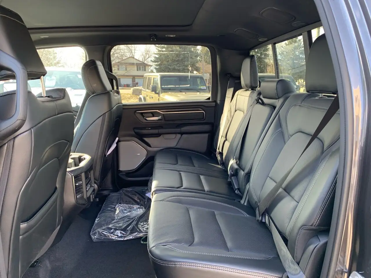RAM 1500 снимка RAM 1500