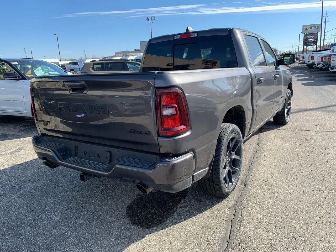 RAM 1500 снимка RAM 1500