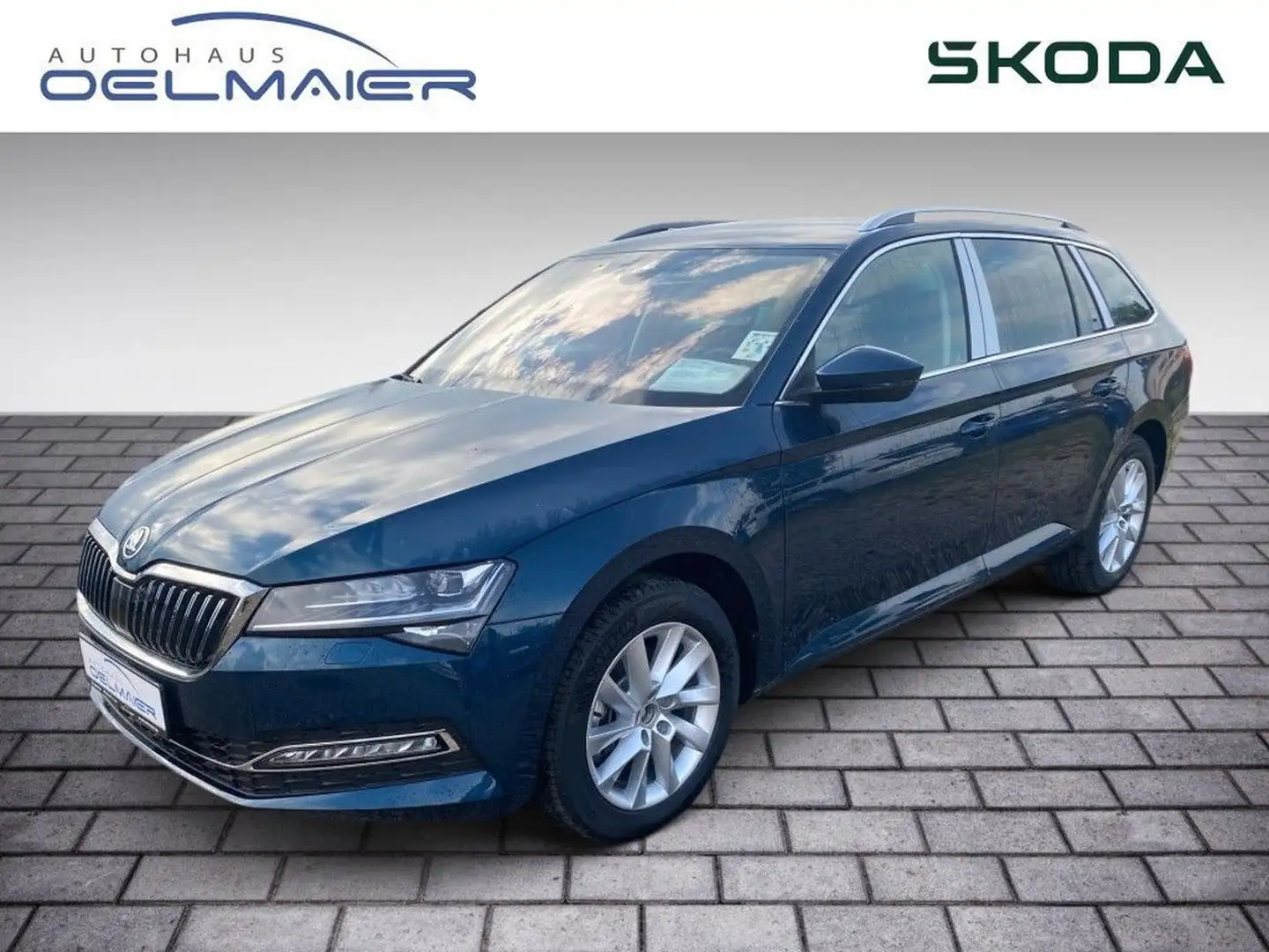 Skoda Superb Combi 2.0 TDI DSG Style Bleu - 1