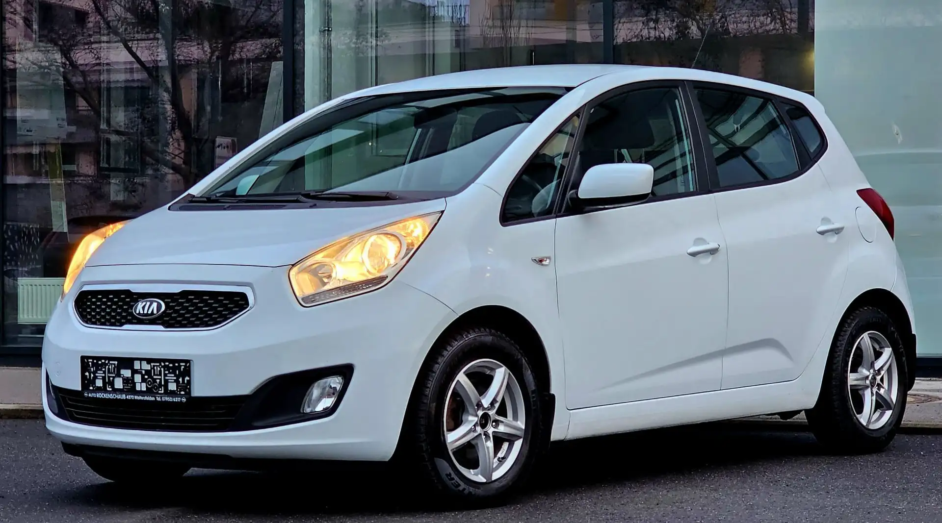 Kia Venga ""Neues Pickerl""Neues Service""Top Zustand"" Weiß - 1