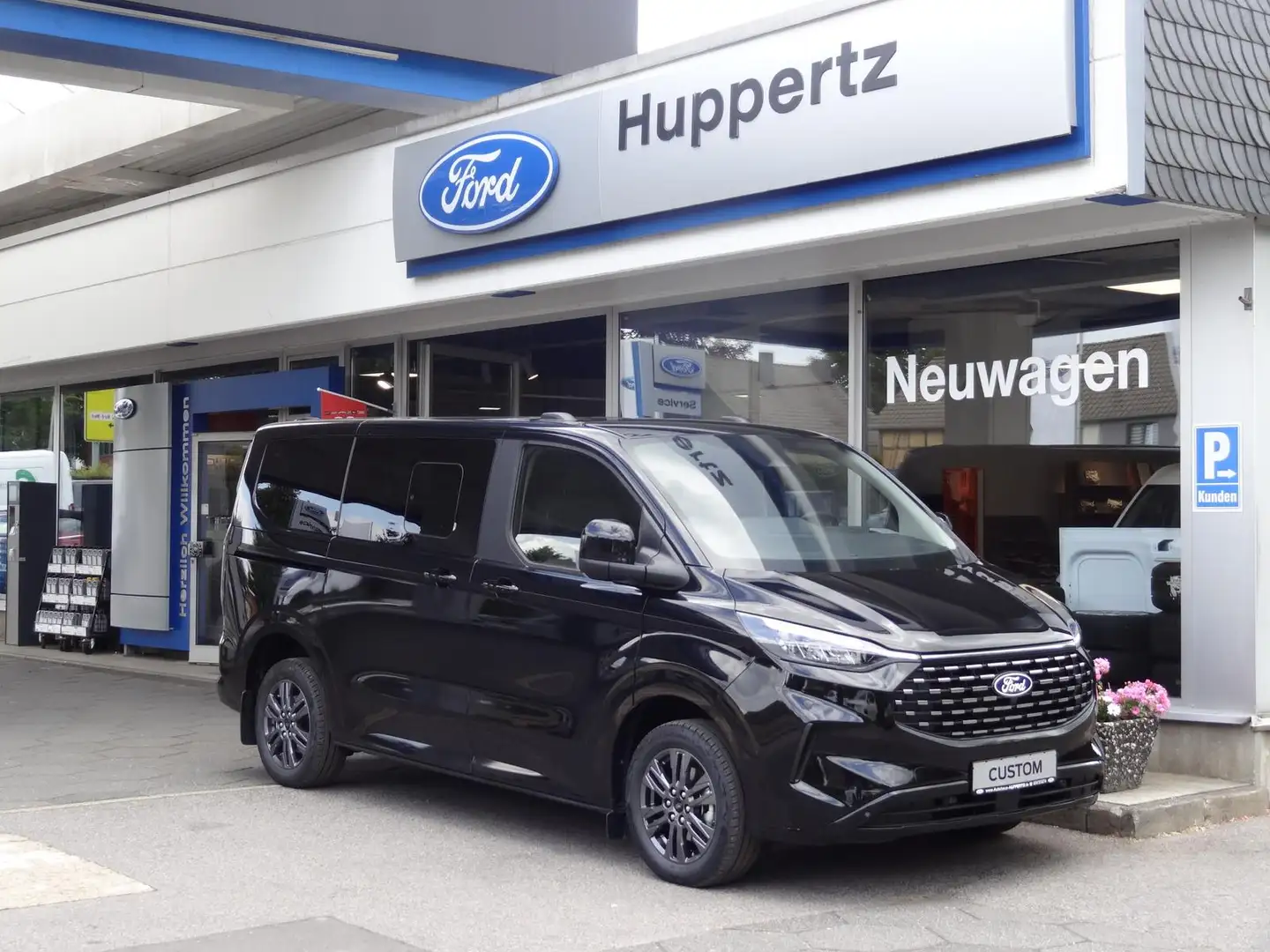 Ford Tourneo Custom L1 Titanium AUT AHK LED RFK SHZ Negro - 1