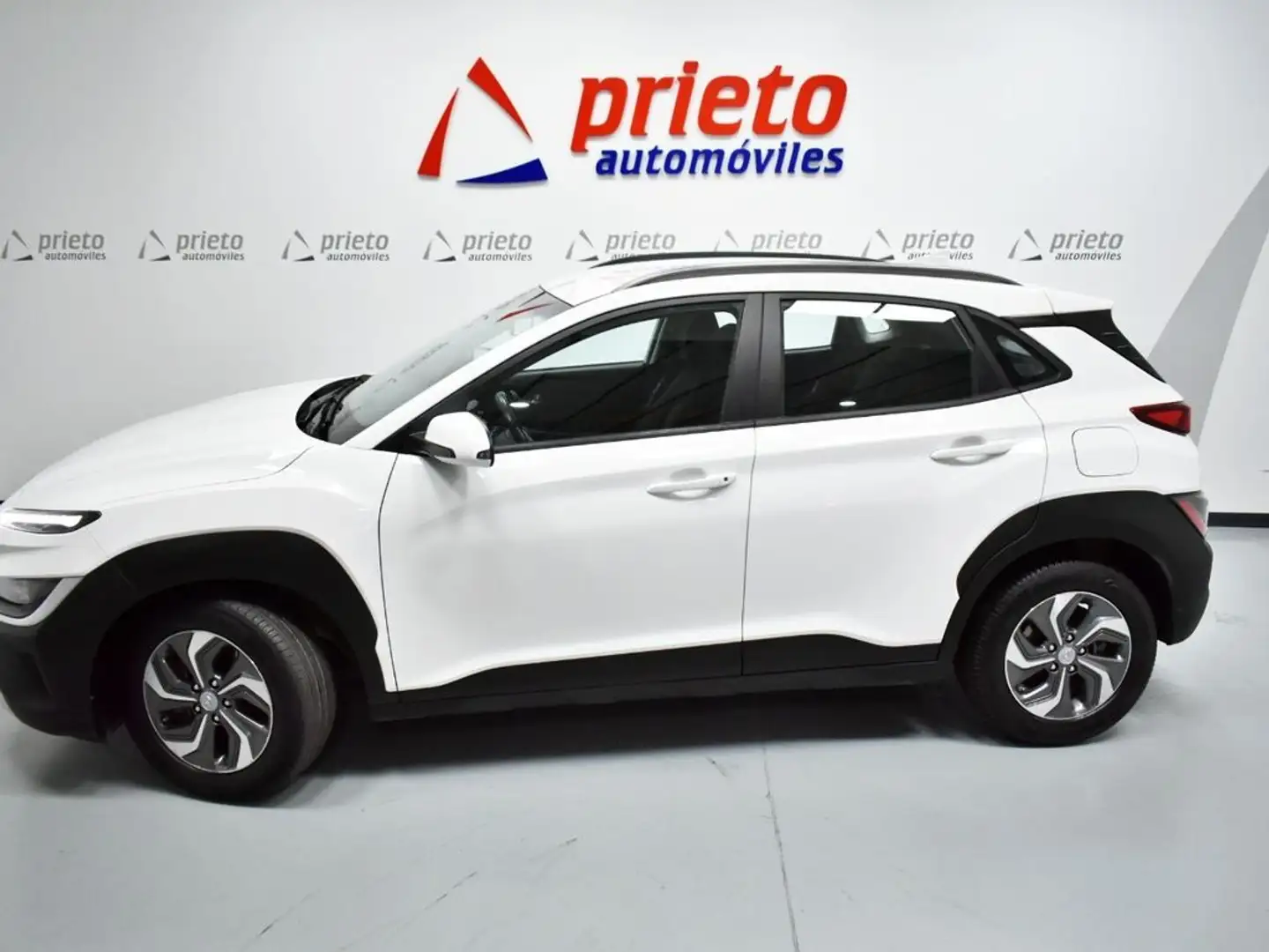 Hyundai KONA HEV 1.6 GDI DT Maxx Blanco - 2