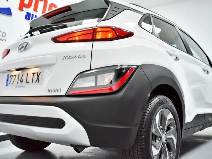 Hyundai Kona HEV FL GDI 1.6 DT MAXX 2021, foto 32
