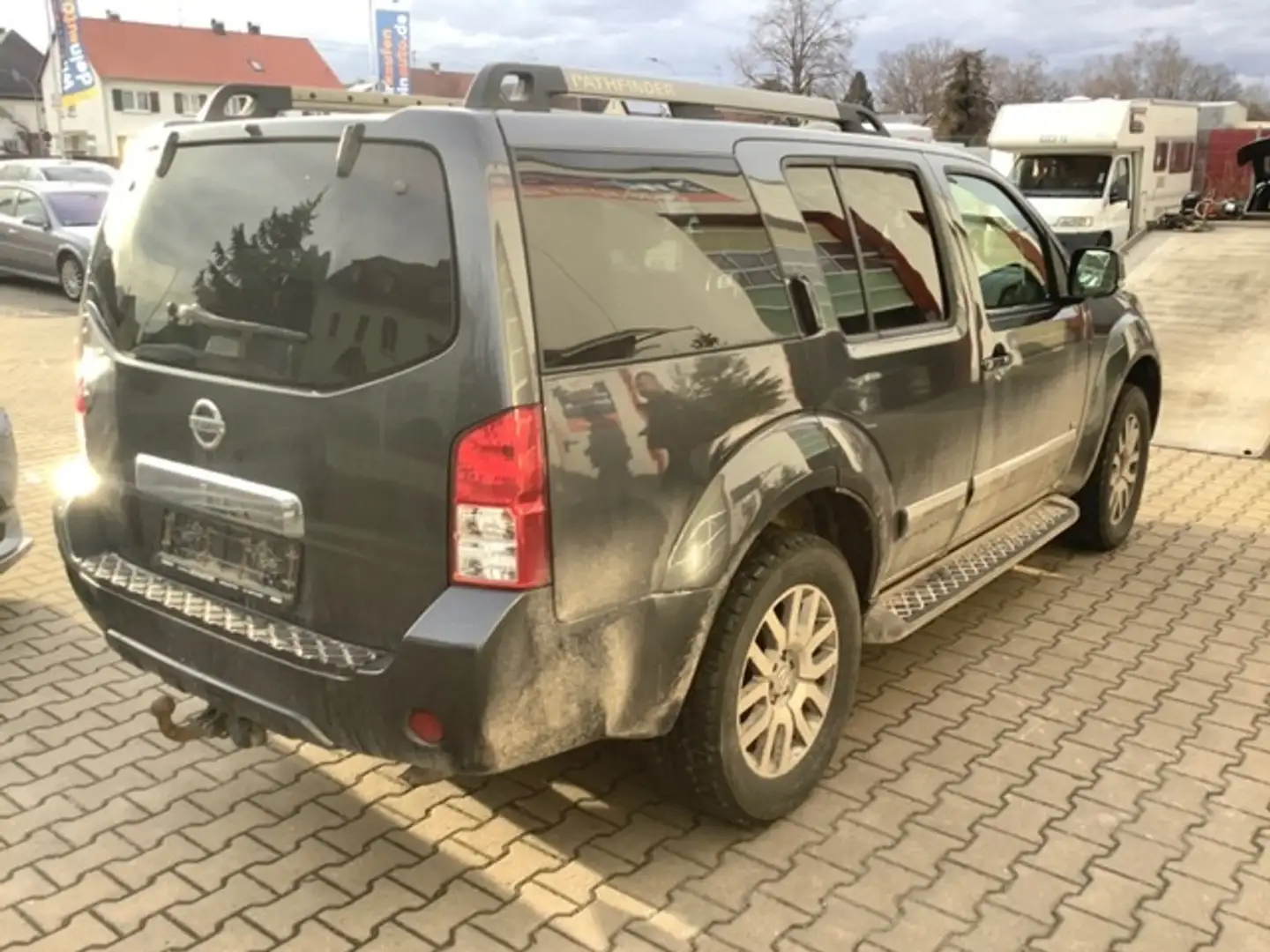 Nissan Pathfinder 3.V6LE Autom. Leder/Navi/MOTORSCHADEN Grau - 2