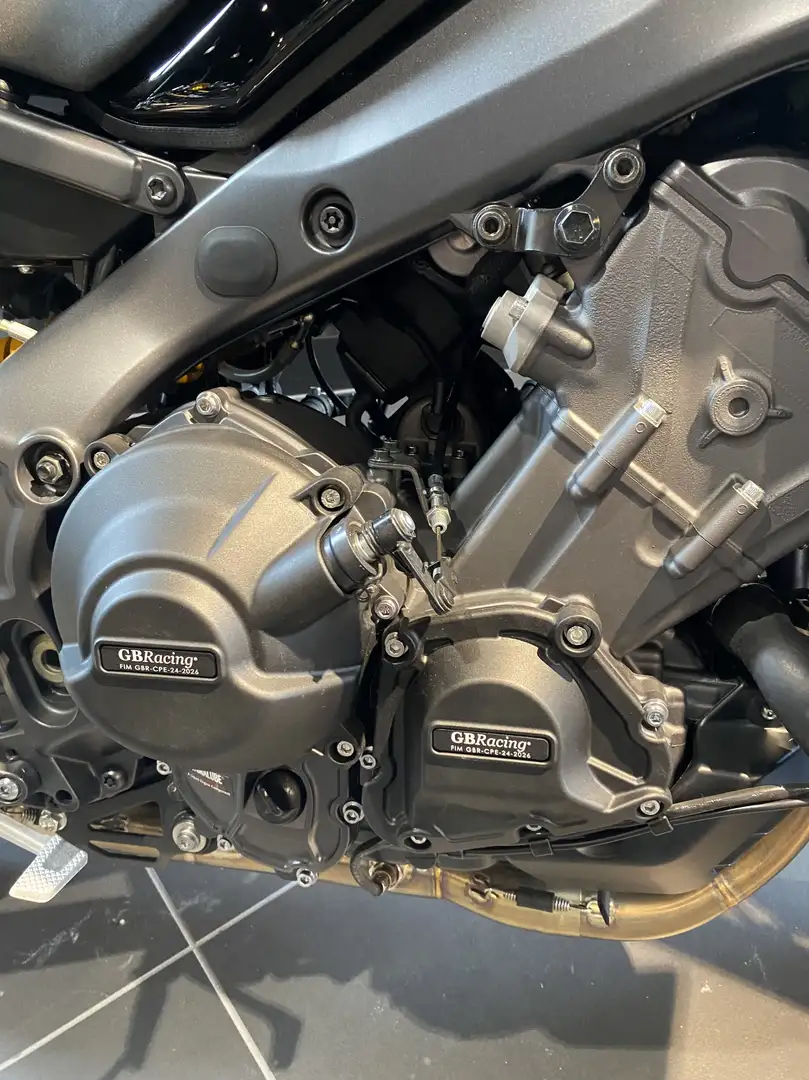 Yamaha MT-09 Grau - 2