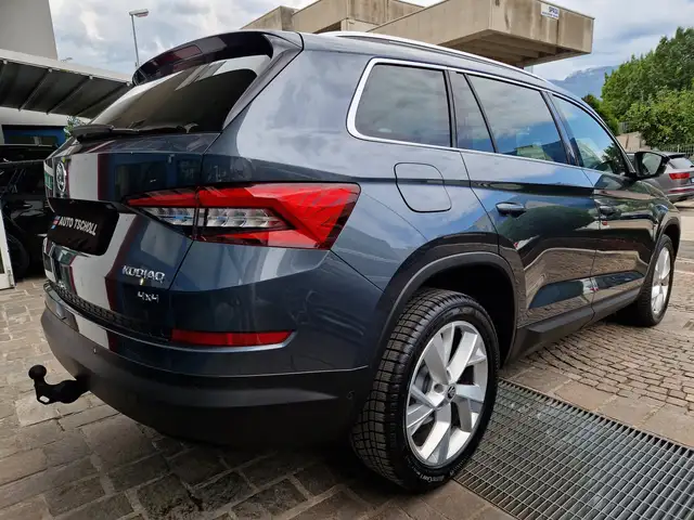 Skoda Kodiaq view 3
