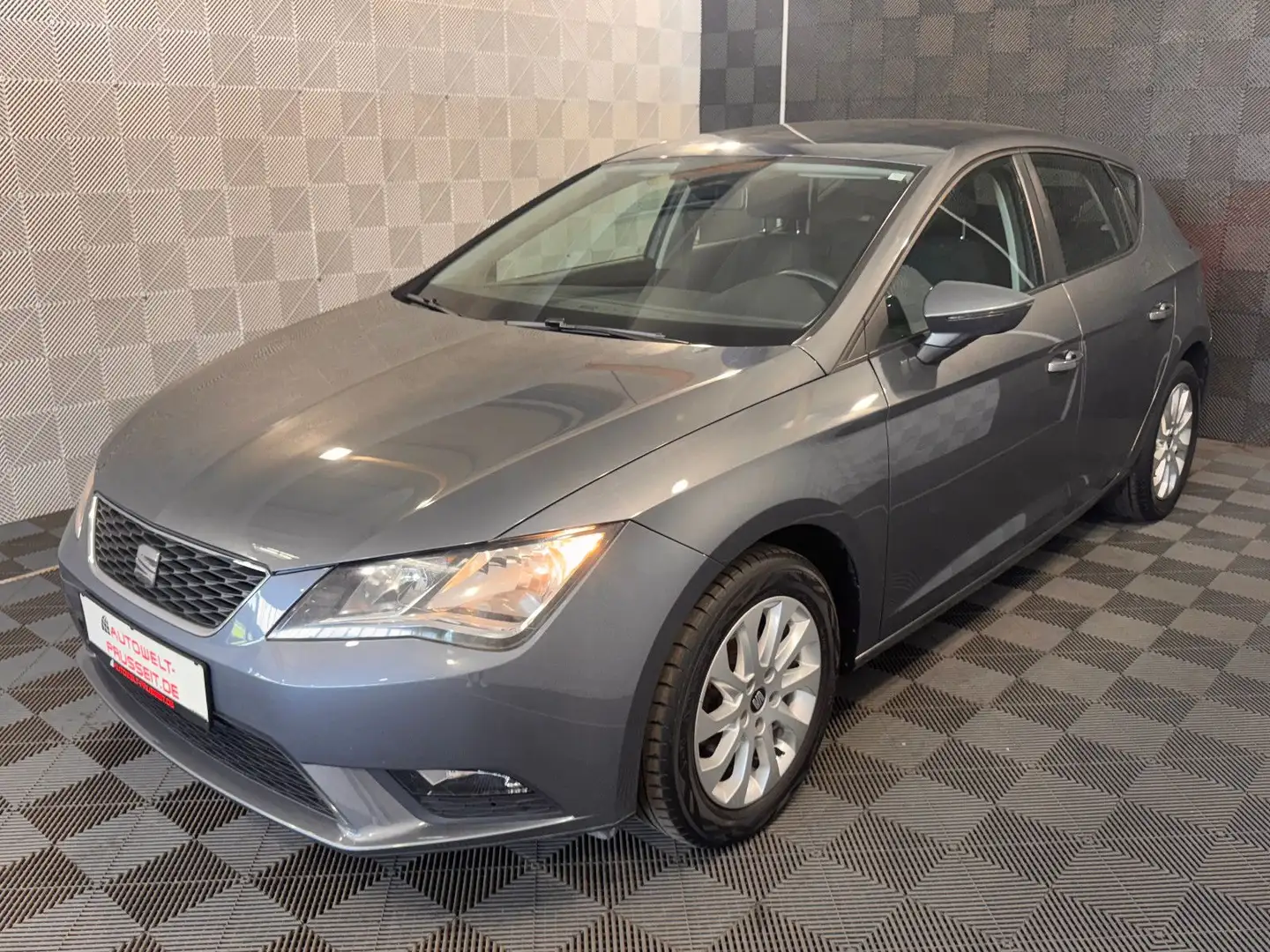SEAT Leon *STYLE*TEMPOMAT-KLIMA.A-USB-BLUETOOTH-LM Grau - 2