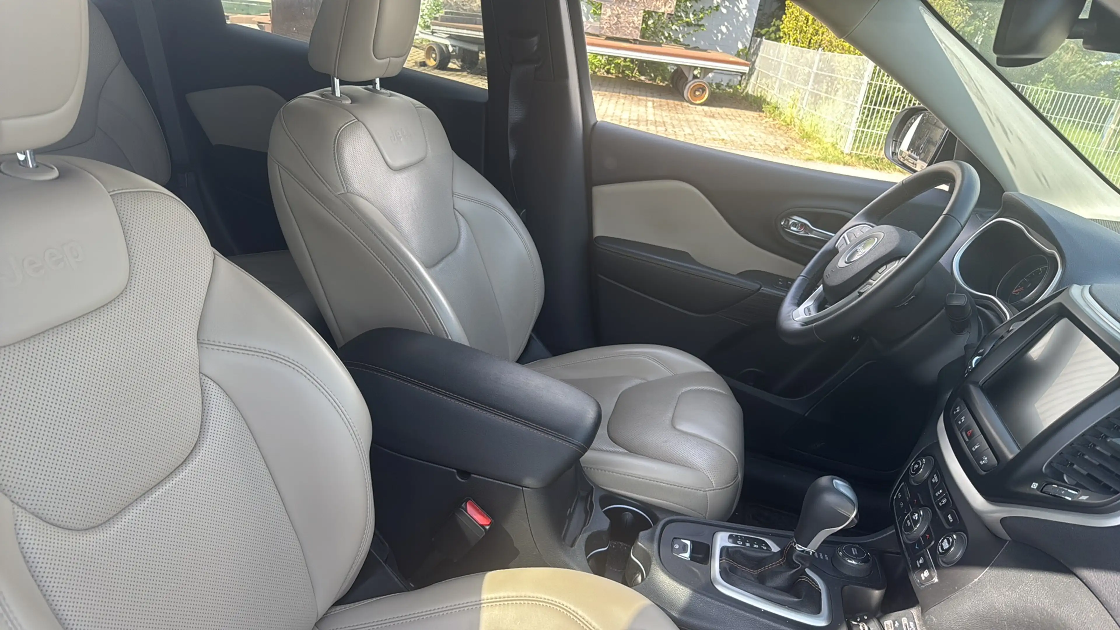 Jeep Cherokee 2.2 Multijet Active Drive II Automatik Limited — photo 11