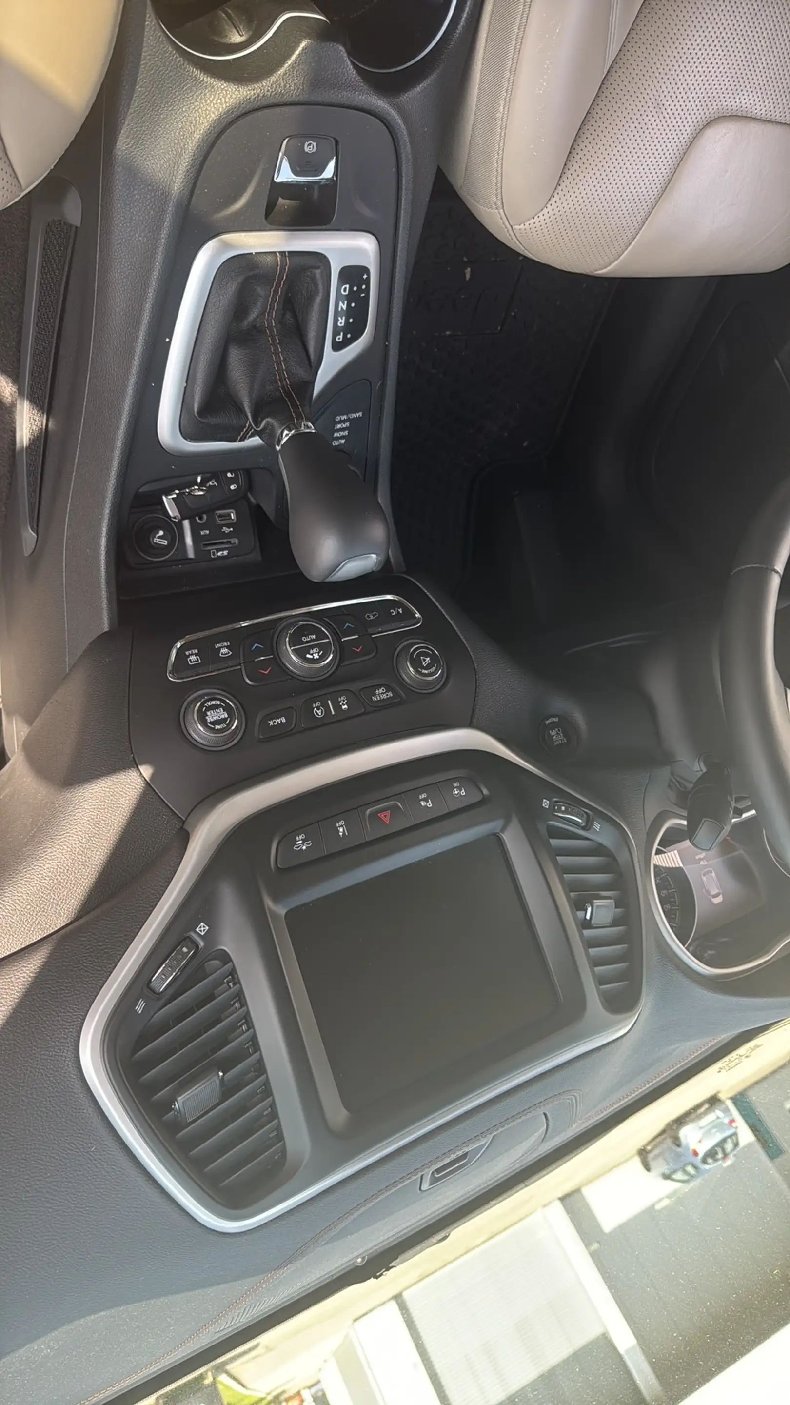 Jeep Cherokee 2.2 Multijet Active Drive II Automatik Limited — photo 14