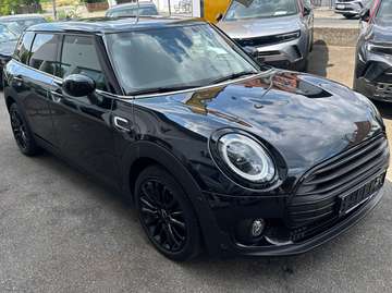 Cooper Classic Trim Automatik Rückfahrkamera Panorama Glasschiebedach el. Sitzverstellung 17" Räder Sitzheizung