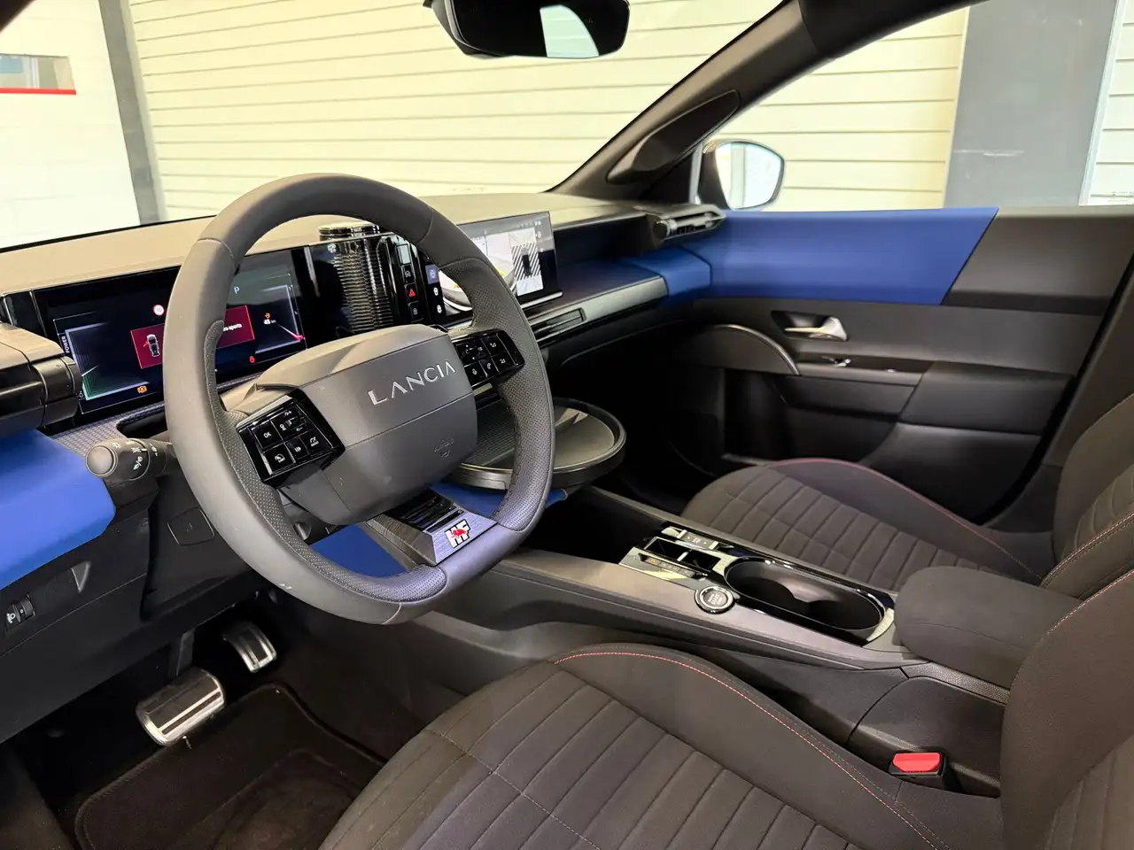 Lancia Ypsilon 2026 — фото 13