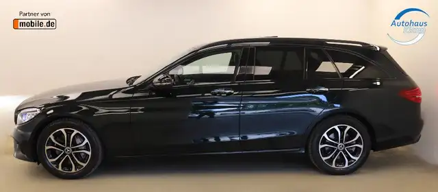 Mercedes-Benz C-Class view 4