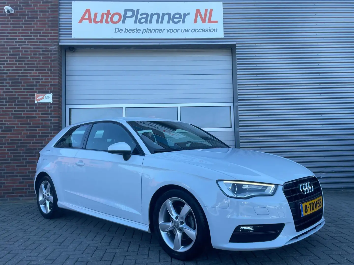 Audi A3 1.6 TDI ultra Edition! Alcantara! Cruise! Navi! Wit - 1