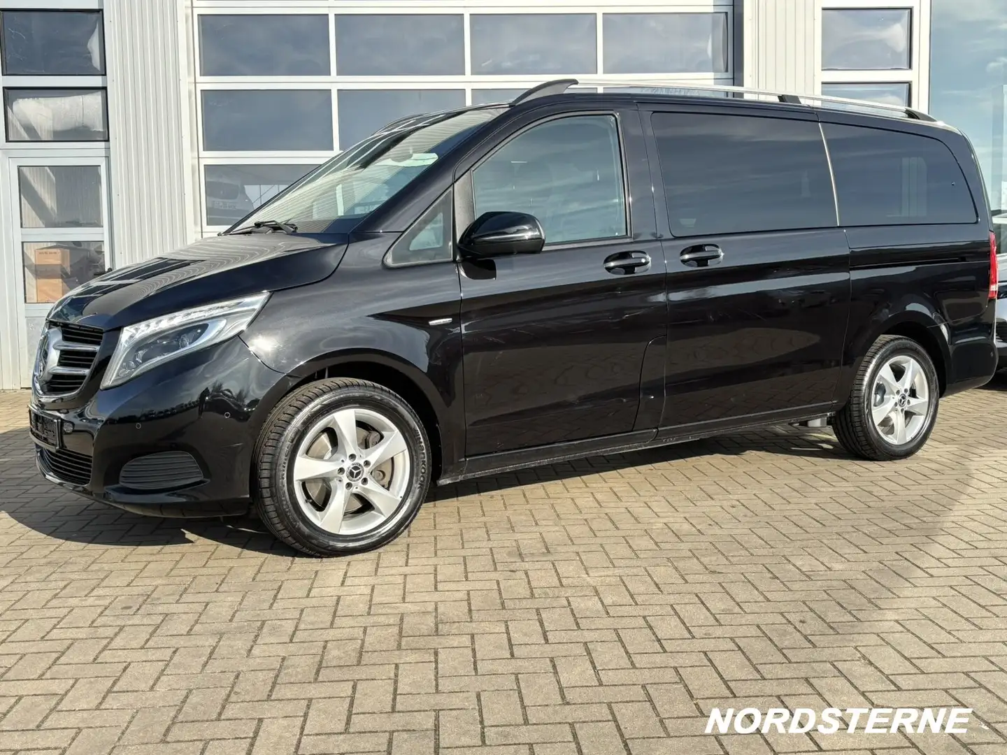 Mercedes-Benz V 250 V 250 d 4M L AVANTGARDE Standheizung Liegepaket Noir - 2