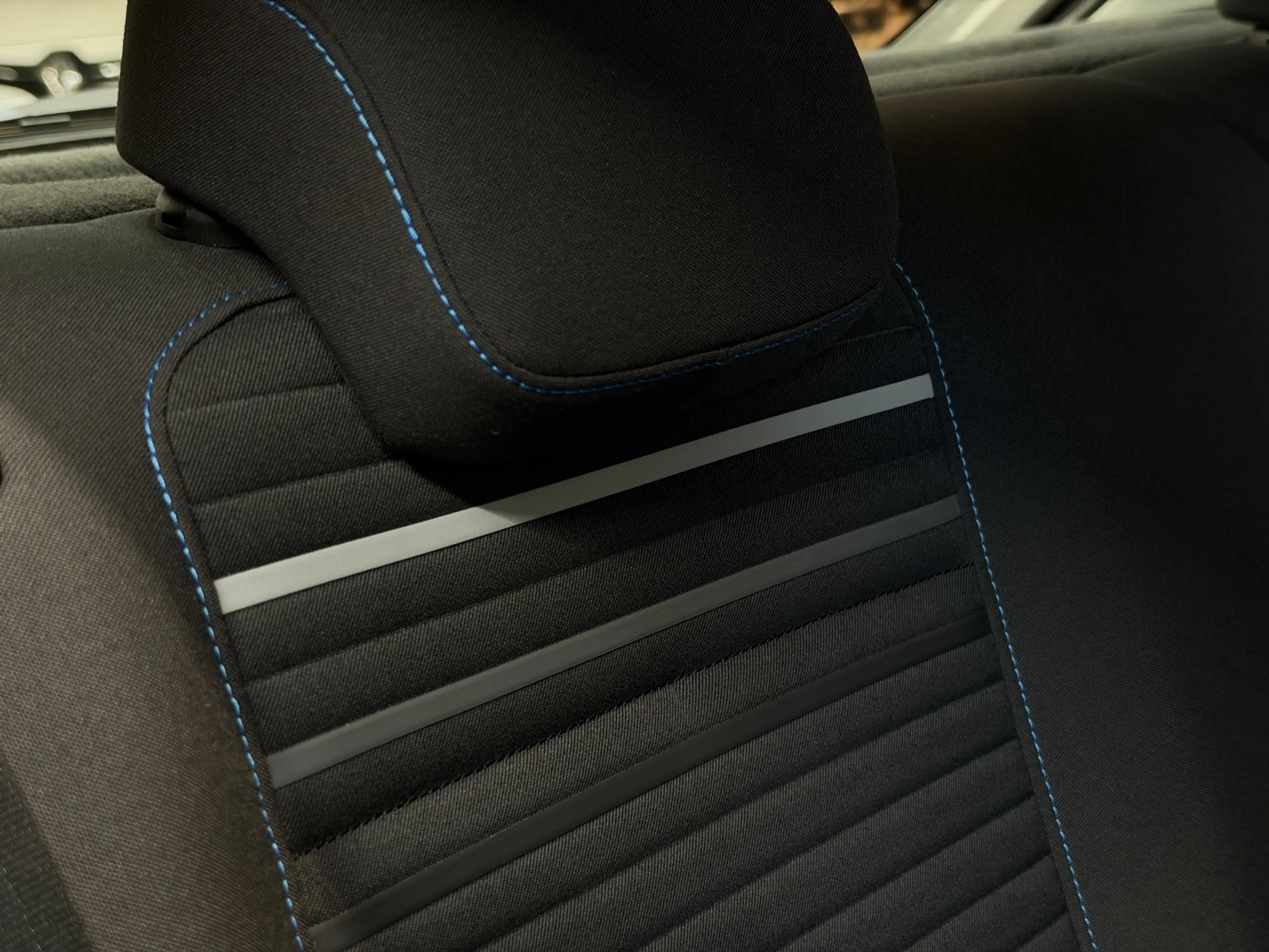 Volkswagen up! 1.0 Cup up! BlueMotion Navi | 15" | Airco | Stoelv — photo 40