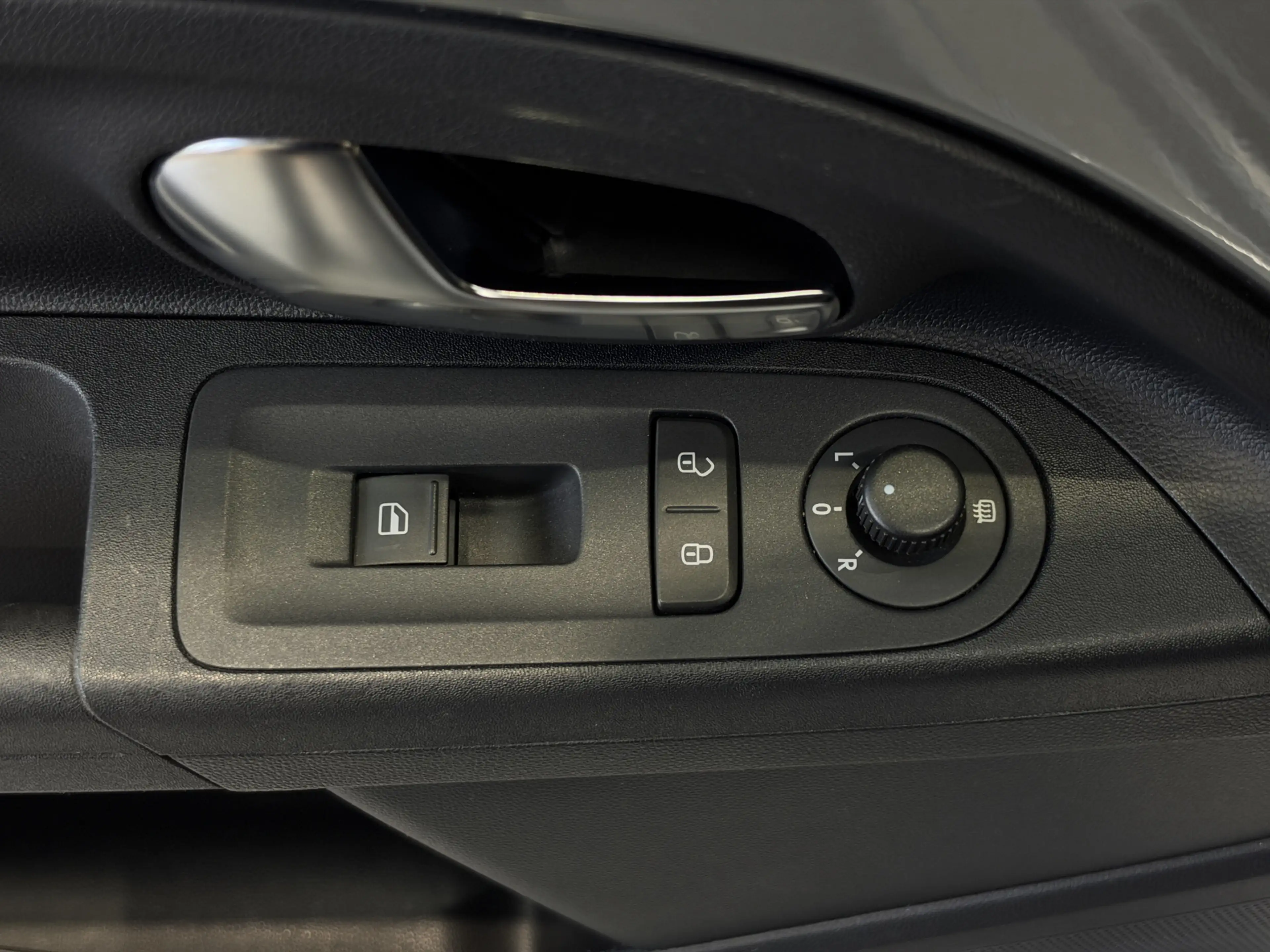 Volkswagen up! 1.0 Cup up! BlueMotion Navi | 15" | Airco | Stoelv — photo 14