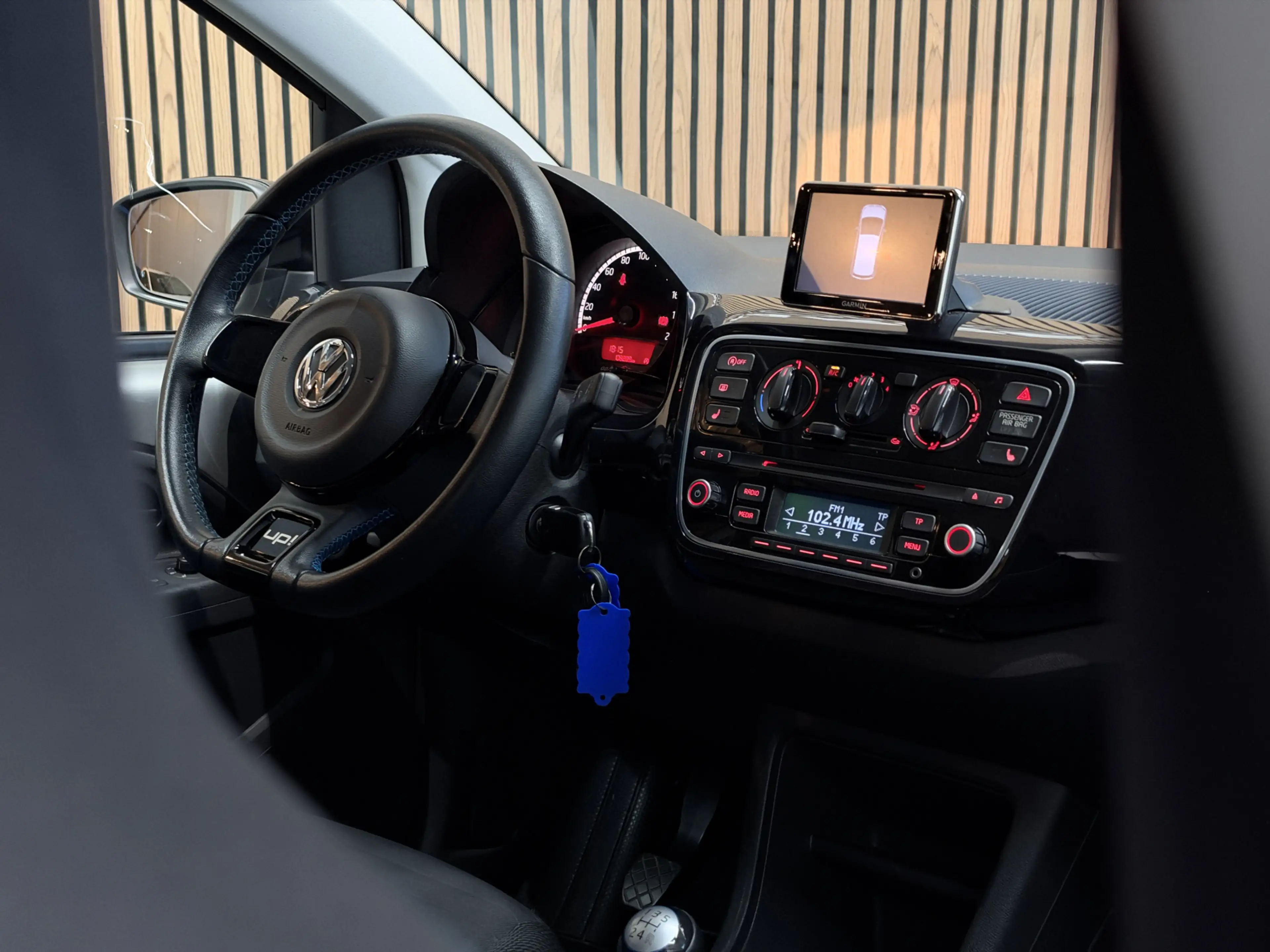 Volkswagen up! 1.0 Cup up! BlueMotion Navi | 15" | Airco | Stoelv — photo 43