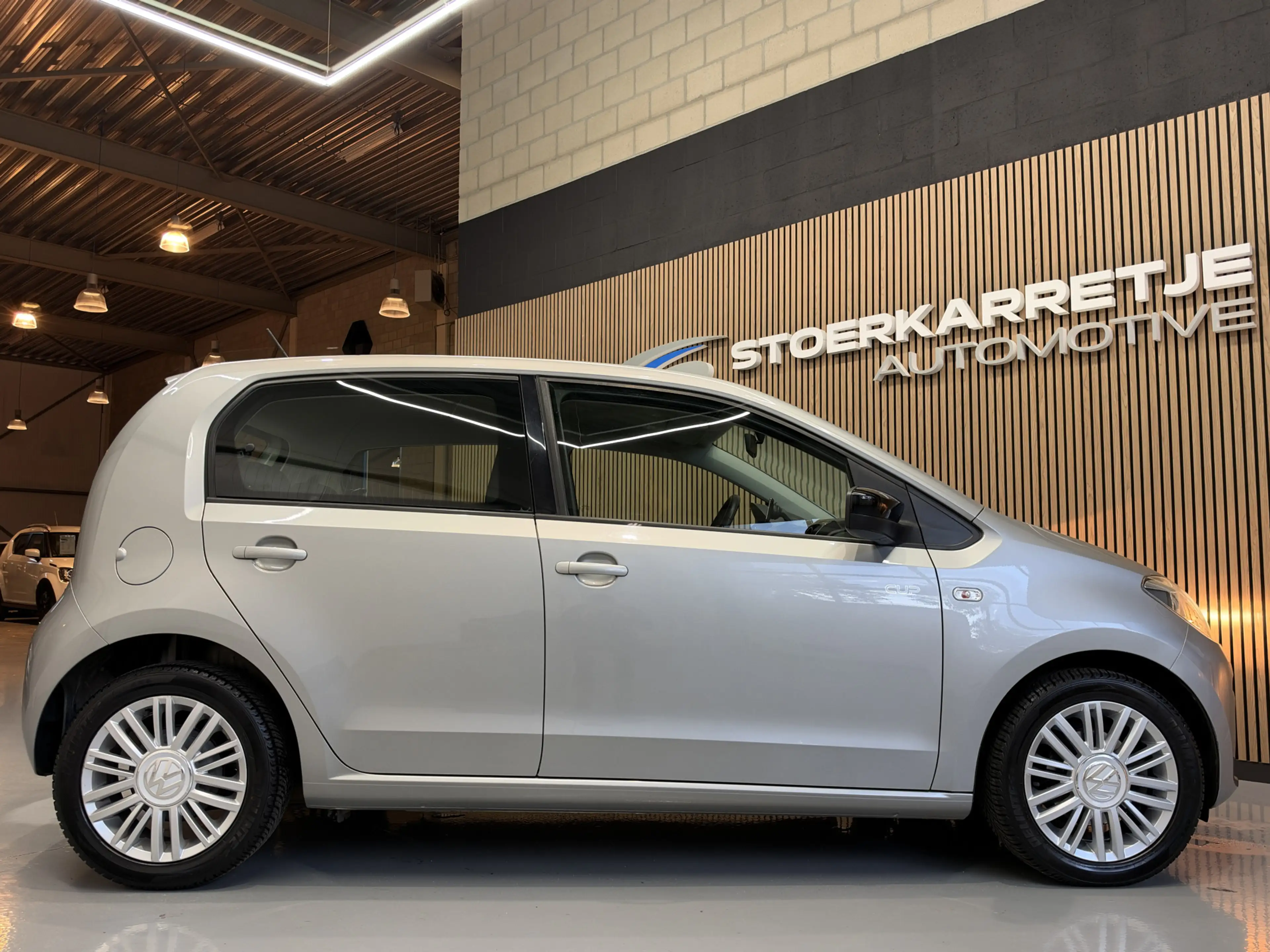 Volkswagen up! 1.0 Cup up! BlueMotion Navi | 15" | Airco | Stoelv — photo 42