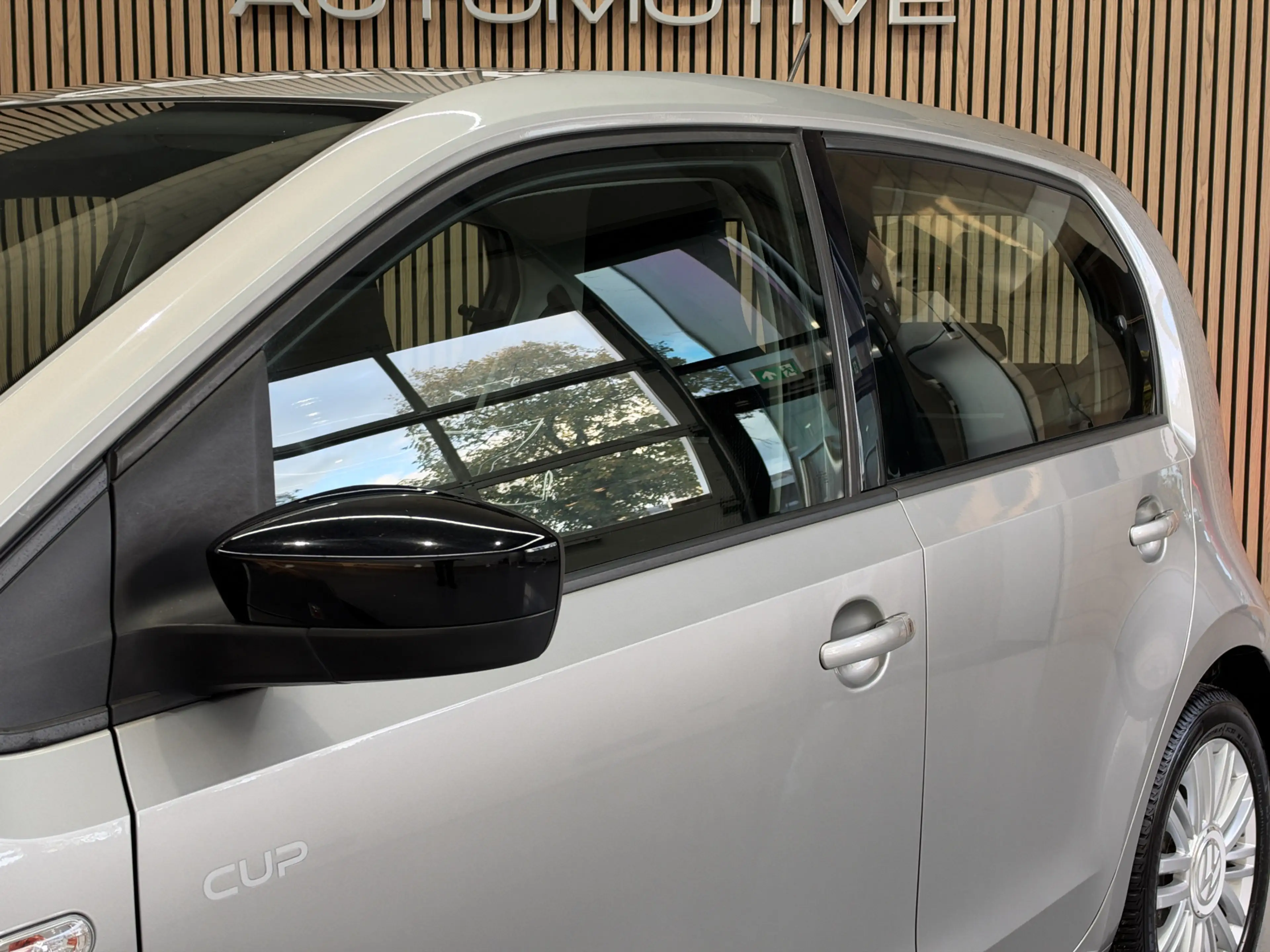 Volkswagen up! 1.0 Cup up! BlueMotion Navi | 15" | Airco | Stoelv — photo 13