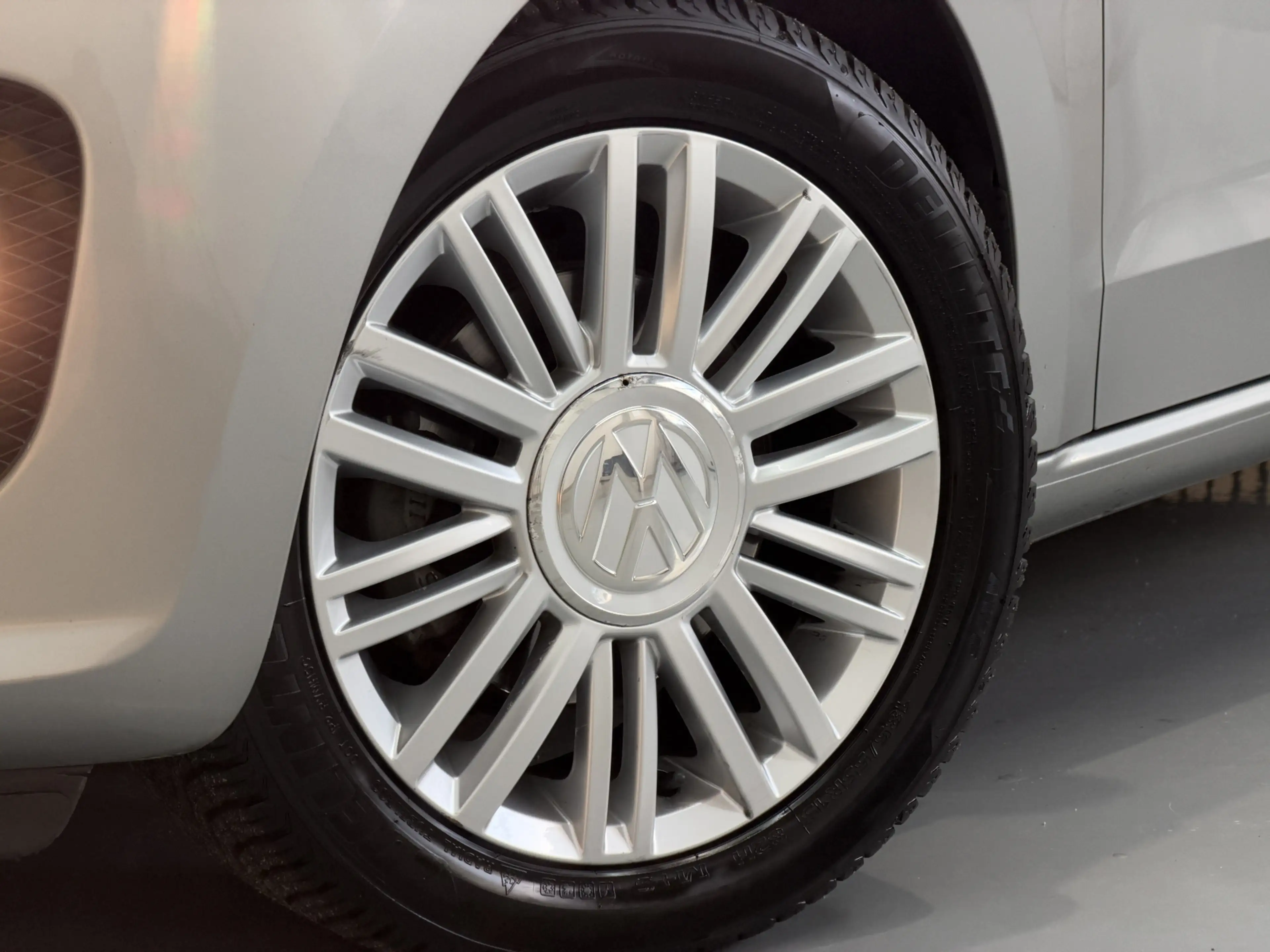 Volkswagen up! 1.0 Cup up! BlueMotion Navi | 15" | Airco | Stoelv — photo 17