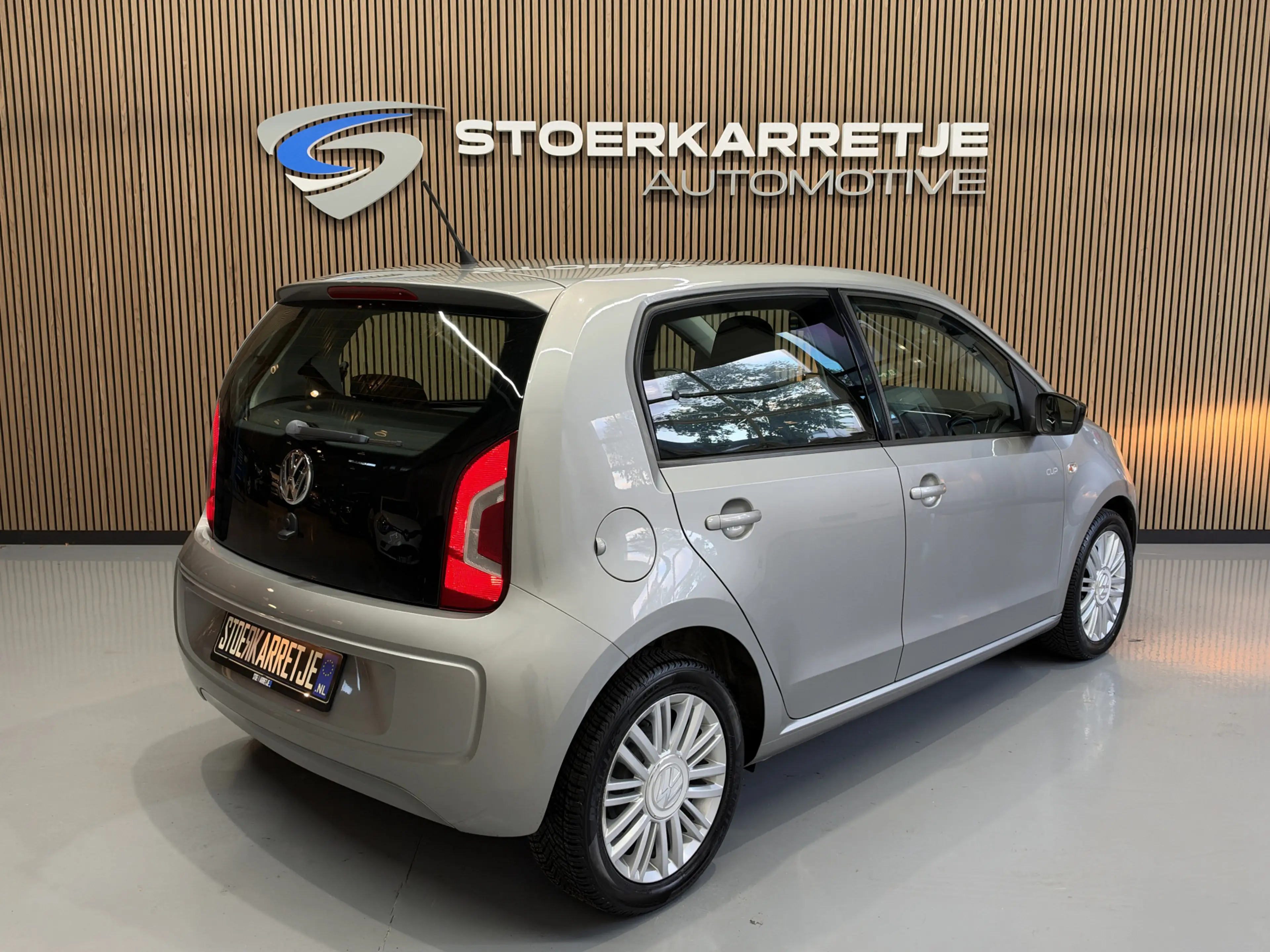 Volkswagen up! 1.0 Cup up! BlueMotion Navi | 15" | Airco | Stoelv — photo 25