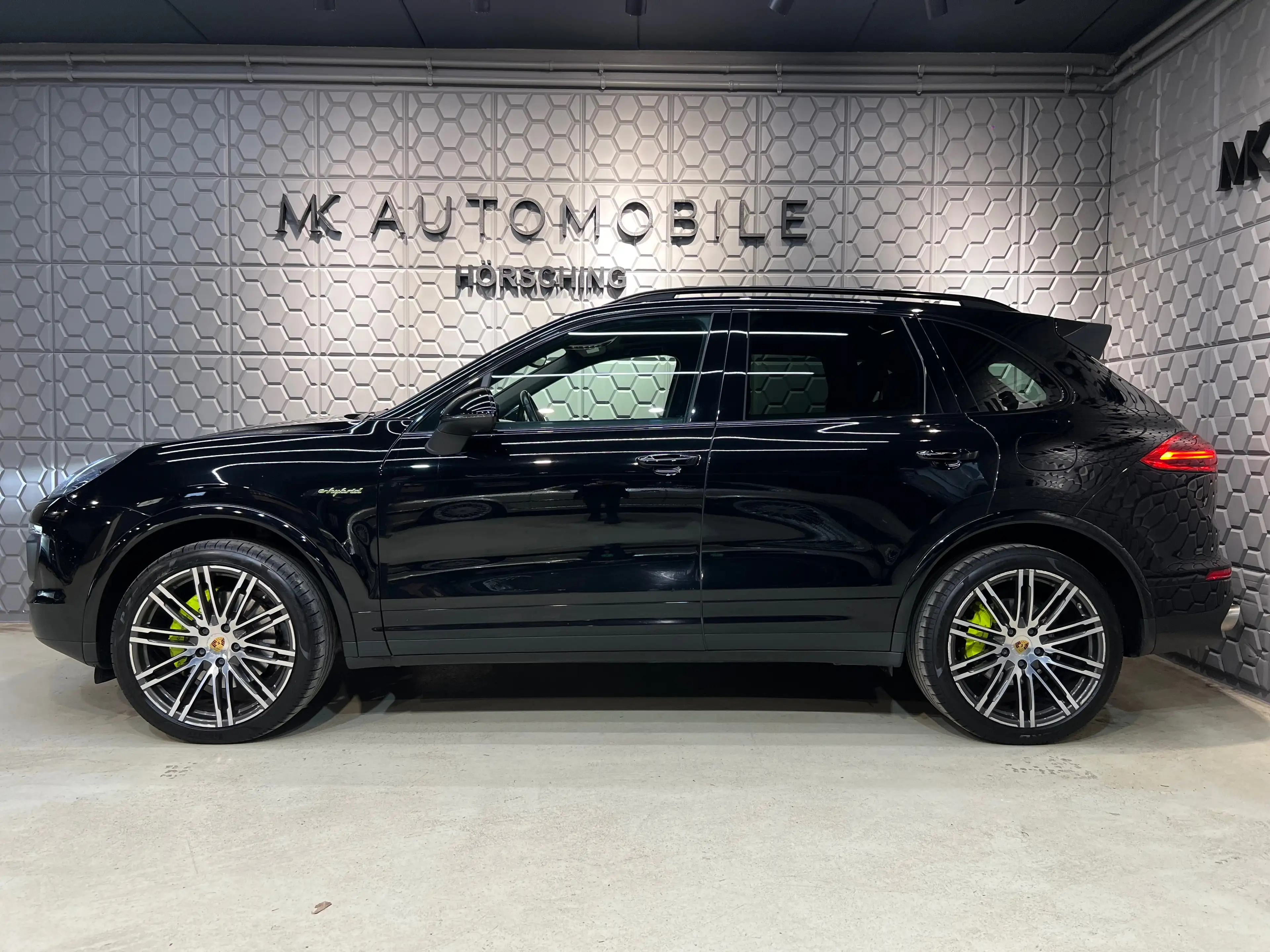 Porsche Cayenne S E-Hybrid Platinum Edition*RFK*SITZHEIZUNG*CHRONO — photo 5