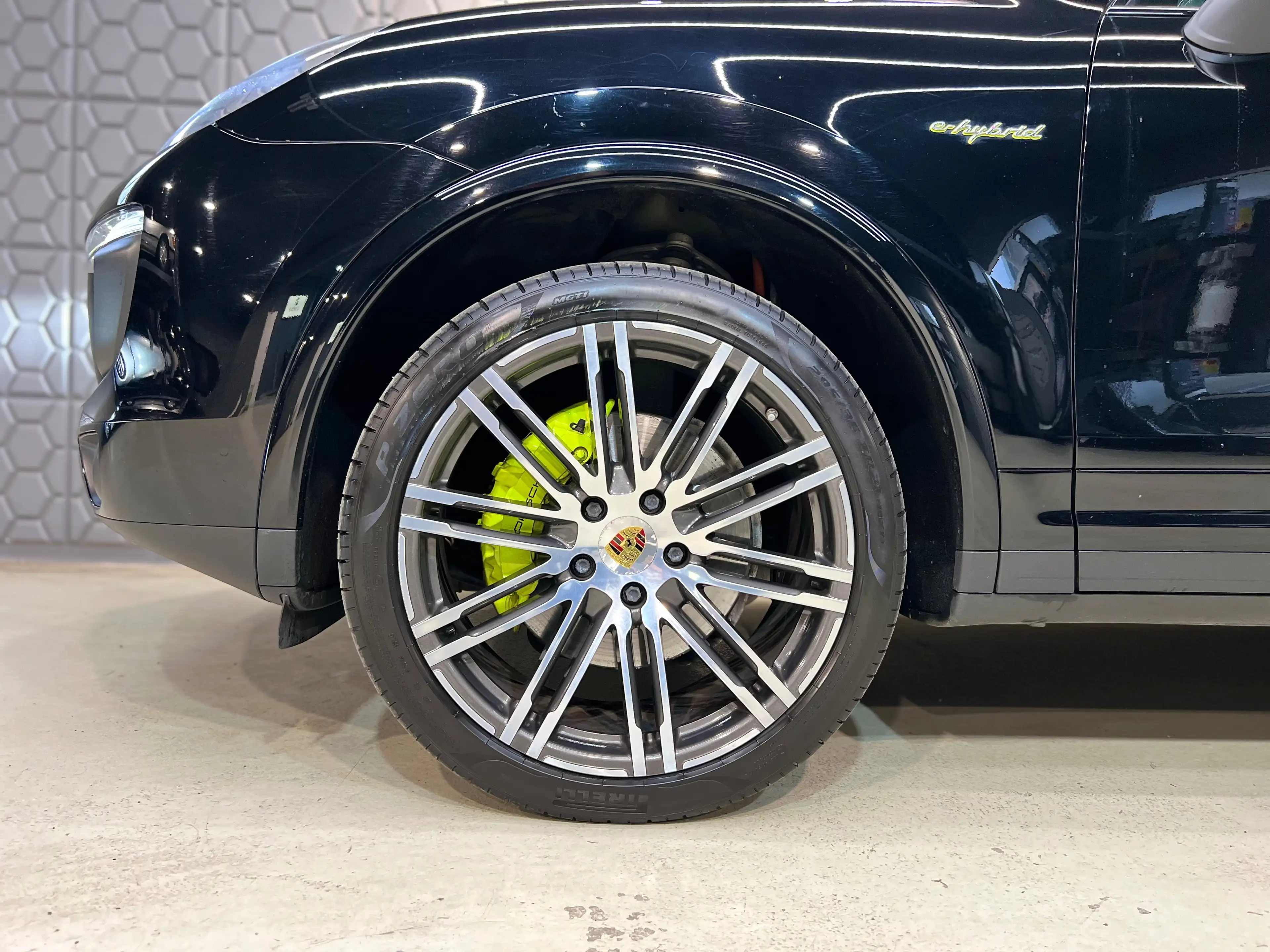 Porsche Cayenne S E-Hybrid Platinum Edition*RFK*SITZHEIZUNG*CHRONO — photo 6