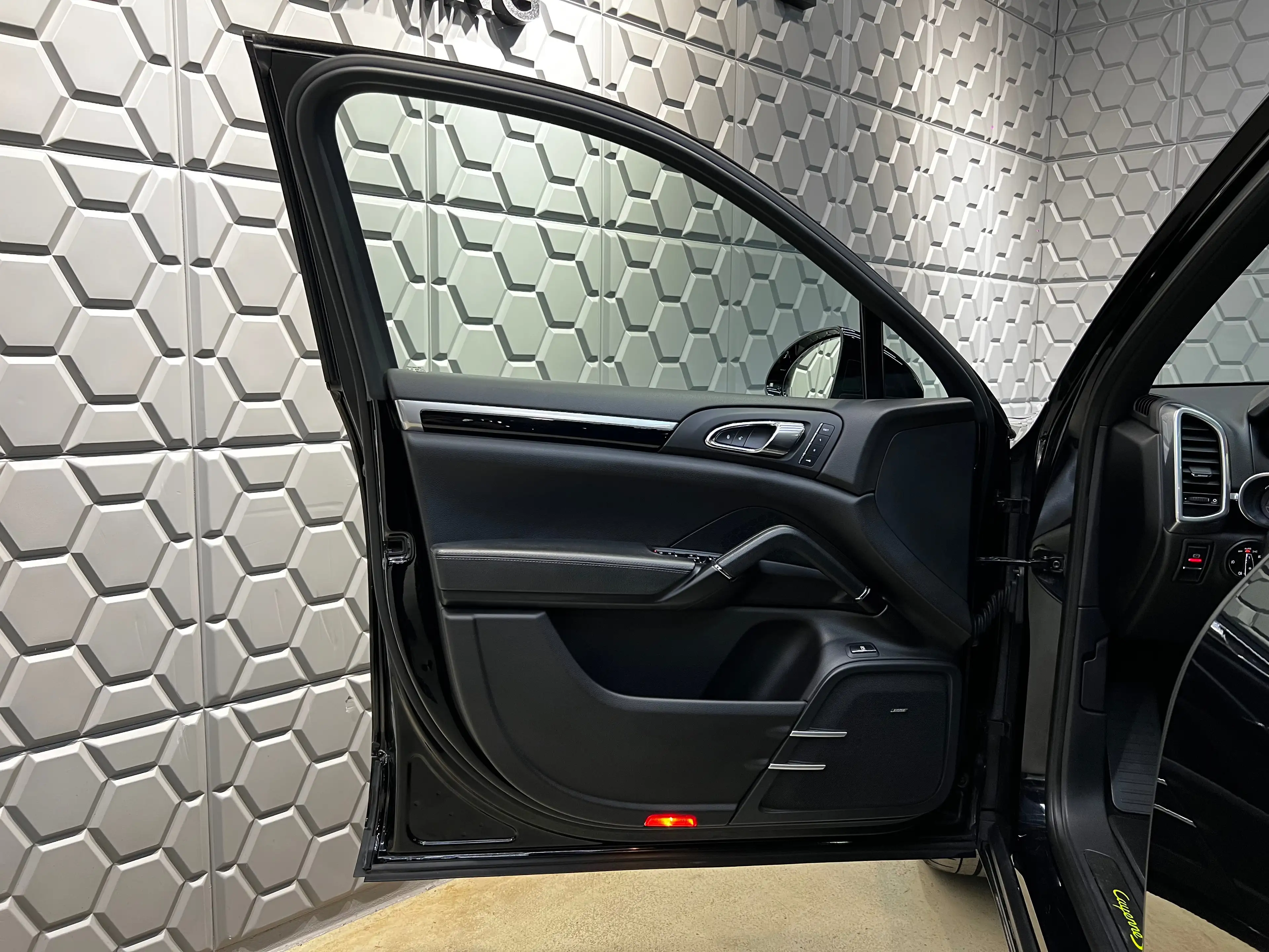 Porsche Cayenne S E-Hybrid Platinum Edition*RFK*SITZHEIZUNG*CHRONO — photo 11