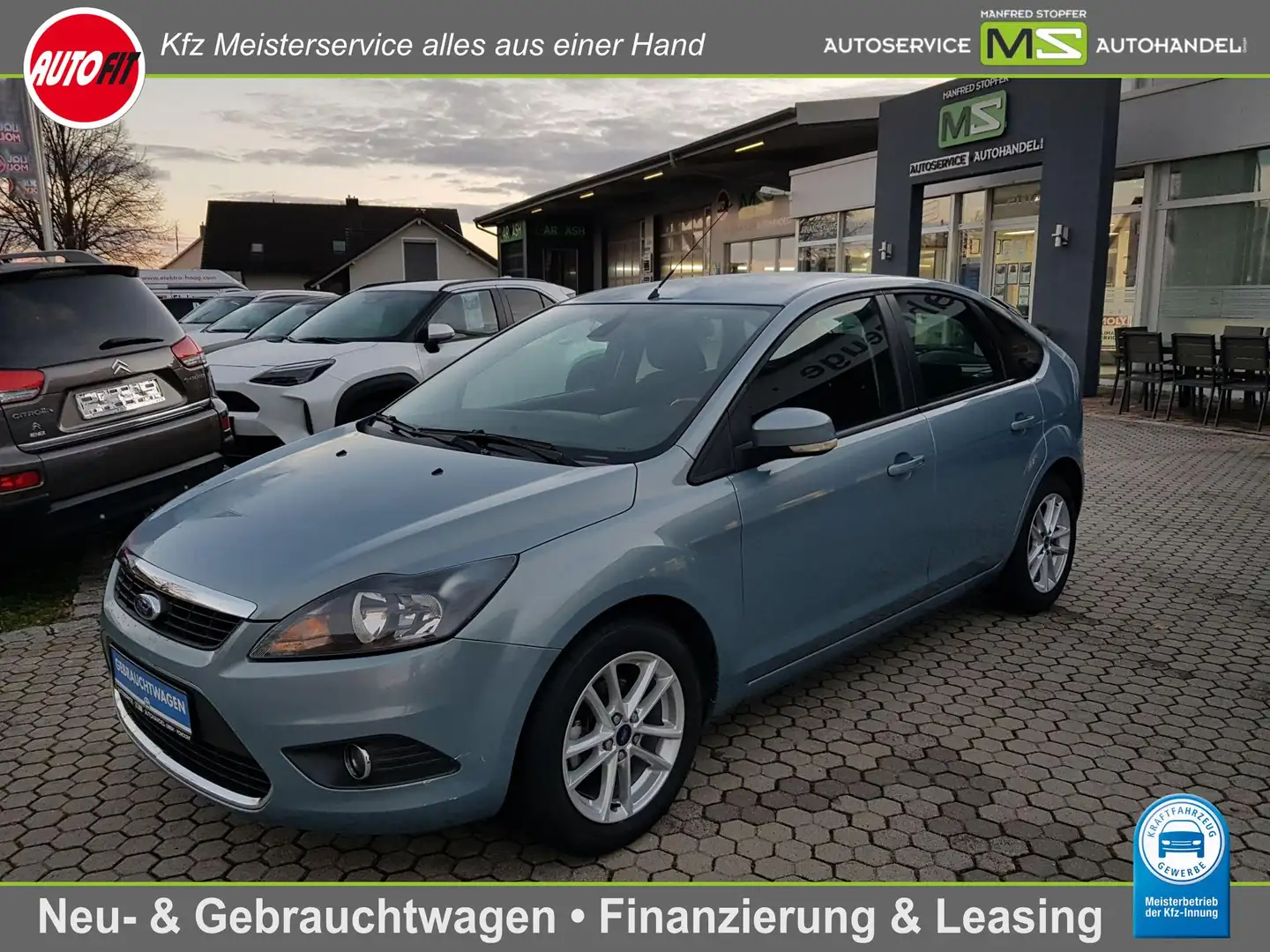 Ford Focus 1.6 TDCi DPF Titanium 5-tür+KLIMAAUTOM.+ALU 16" Gris - 1