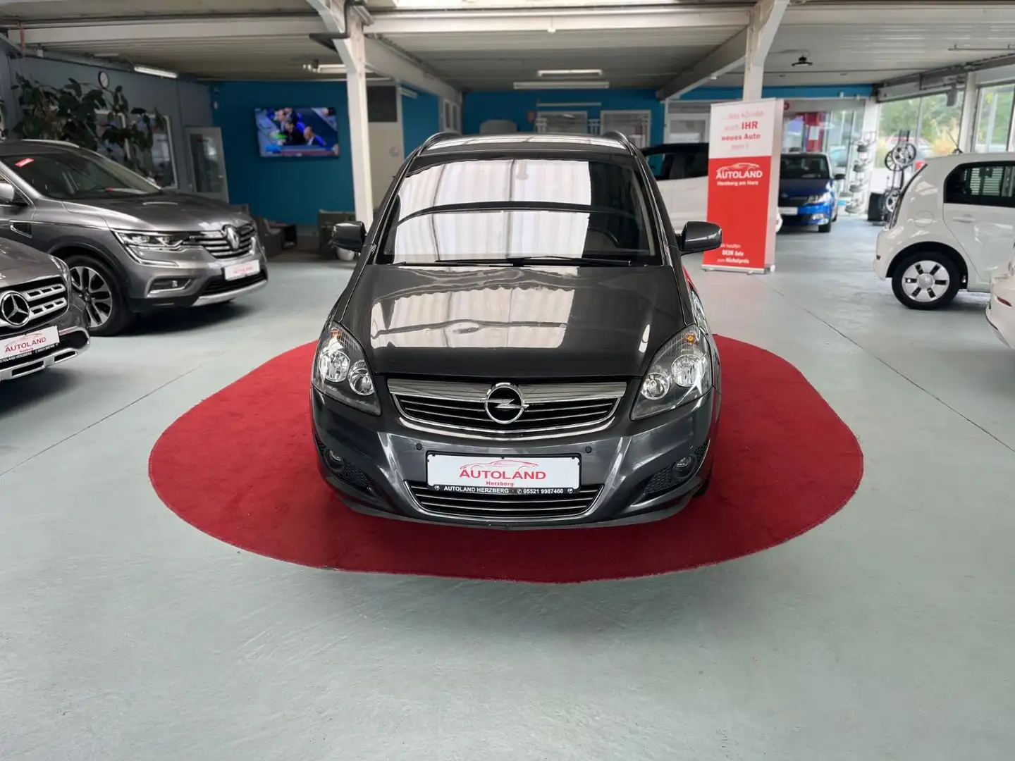 Opel Zafira B Design Edition 1.6 Turbo 150PS AHK NAVI Grau - 2