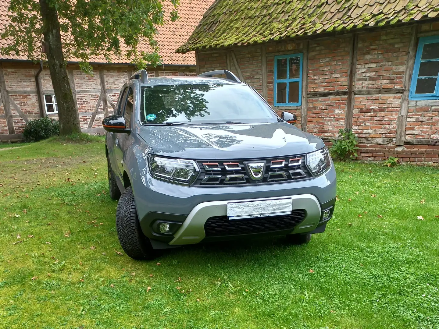 Dacia Duster Duster Blue dCi 115 4WD Sondermodell Extreme Grau - 1