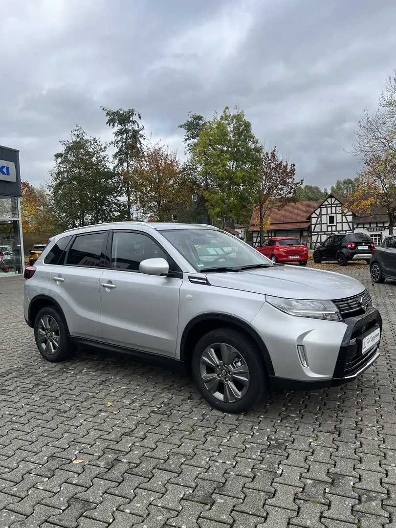 Suzuki Vitara 1.4 Comfort Hybrid Silber - 2