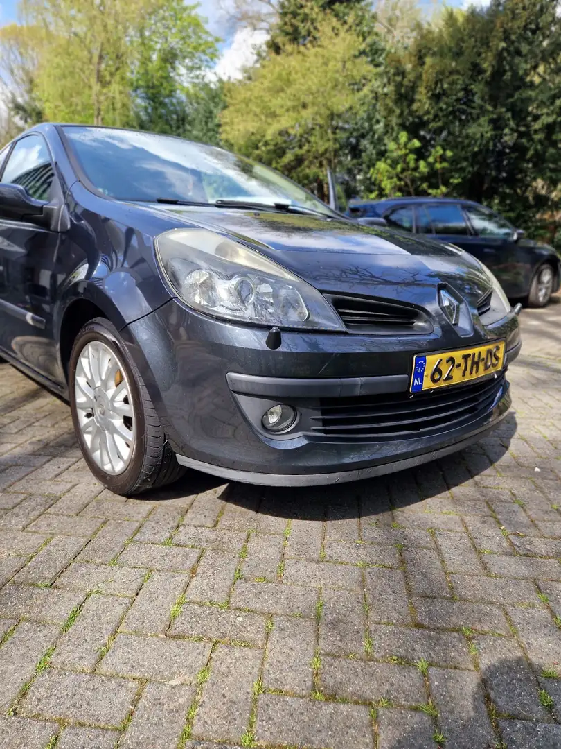 Renault Clio 1.6 16V ESP Edition Dynamique - 2