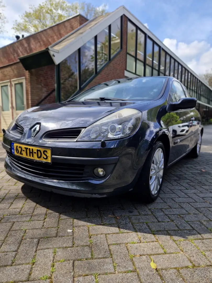 Renault Clio 1.6 16V ESP Edition Dynamique - 1