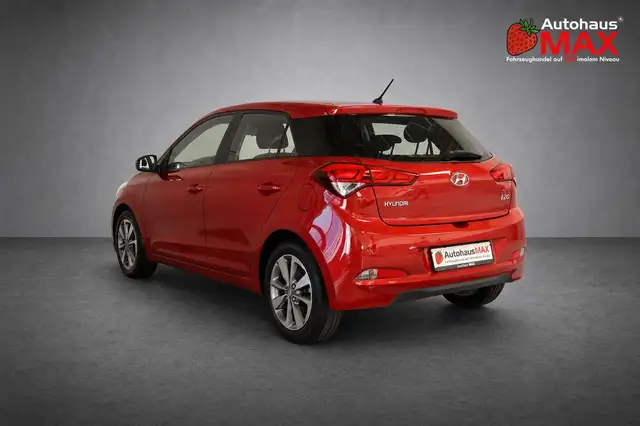 Hyundai i20 view 3