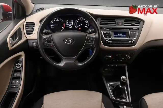 Hyundai i20 view 15