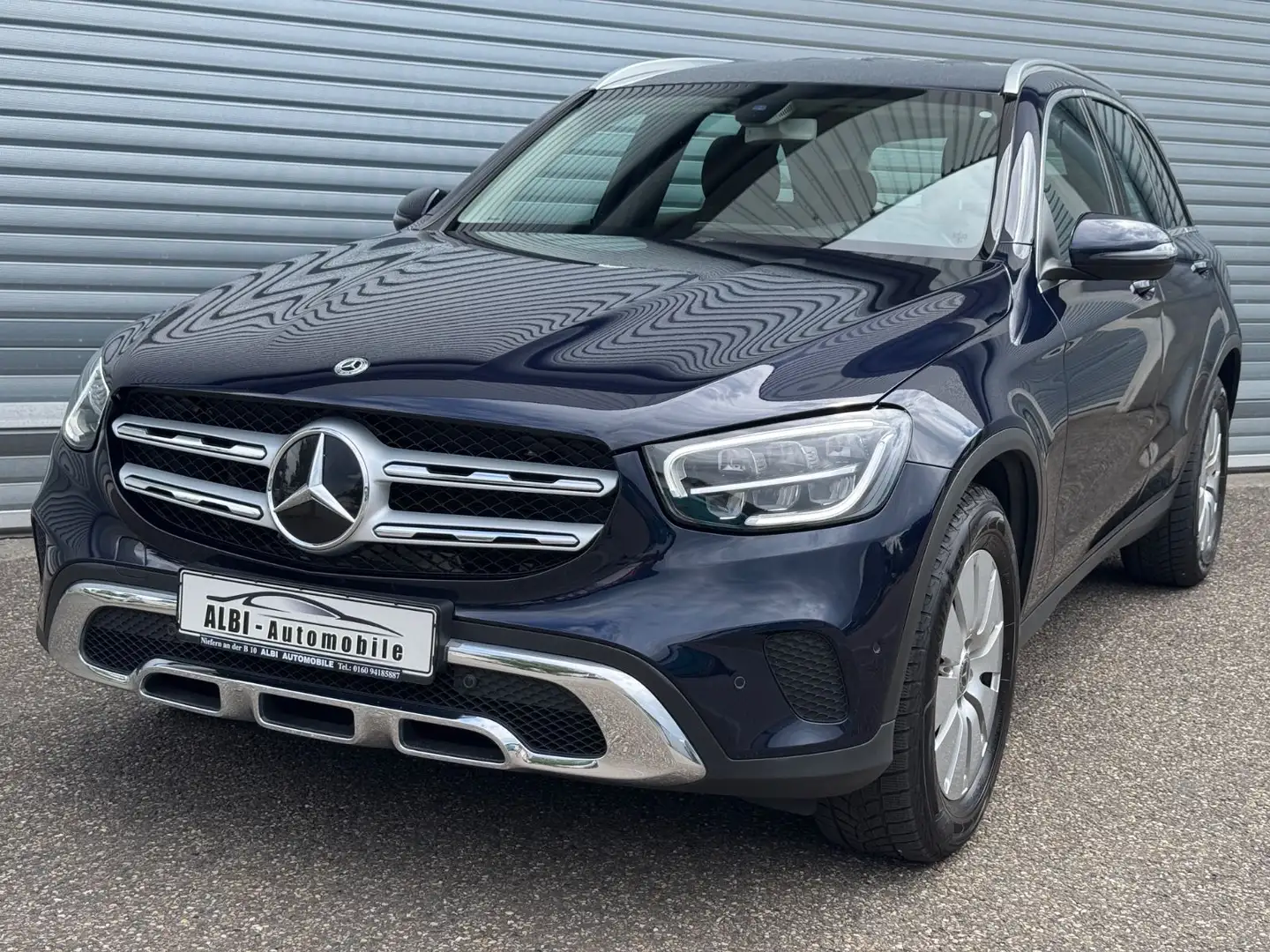 Mercedes-Benz GLC 220 d 4Matic Navi AHK Standheizung ** Blau - 1