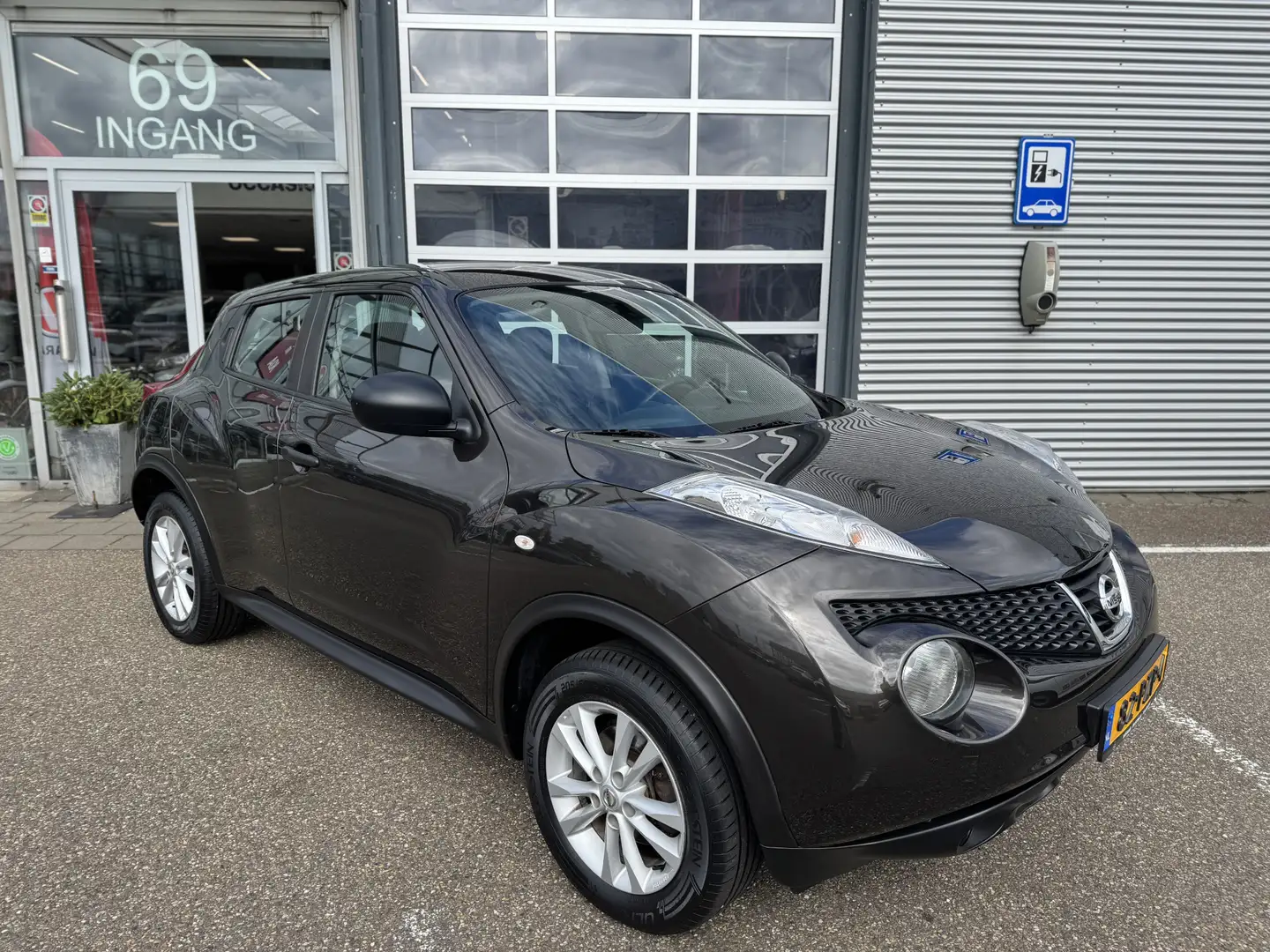 Nissan Juke 1.6 Visia Eco Bruin - 2