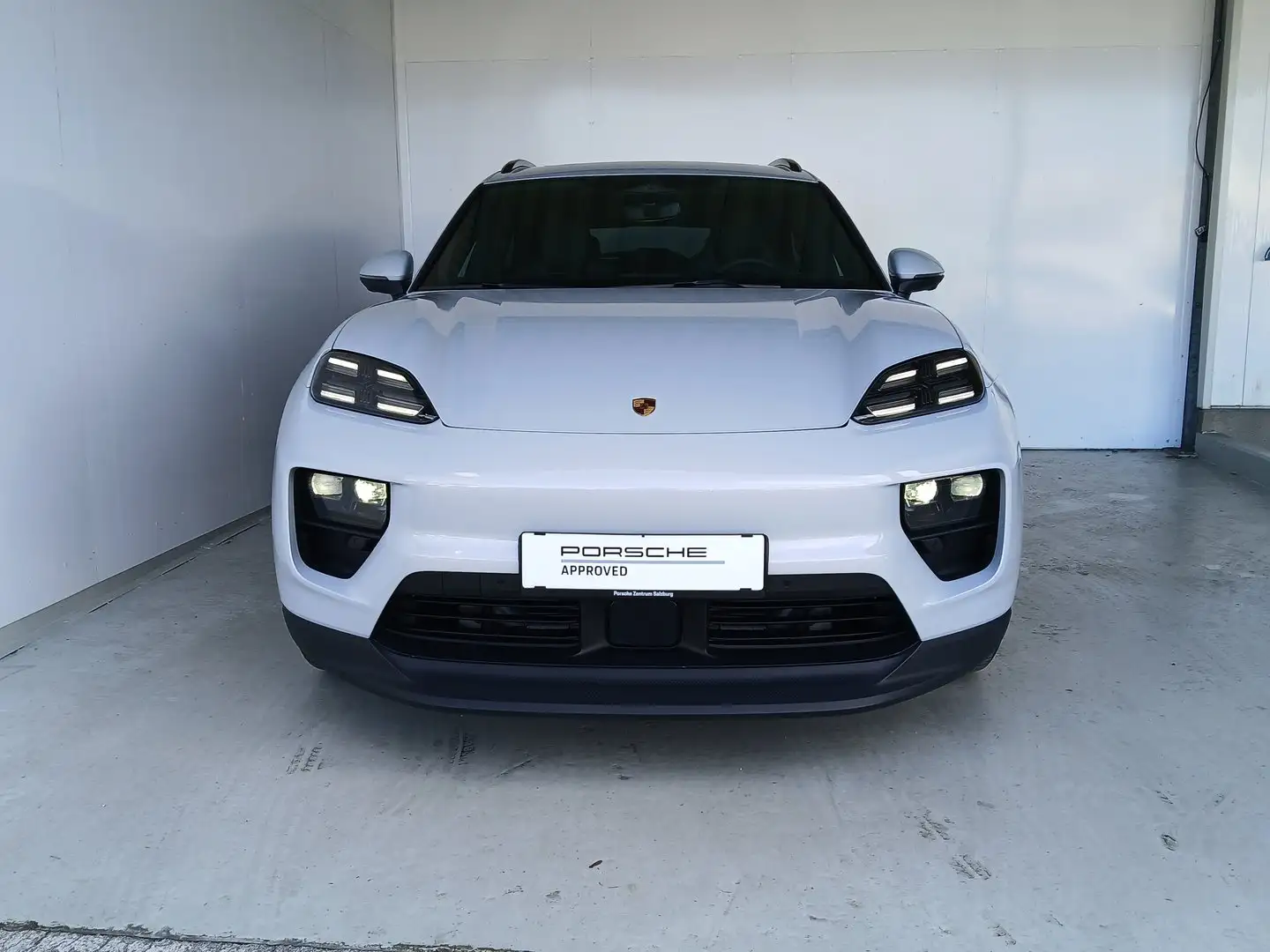 Porsche Macan 4 Grau - 2