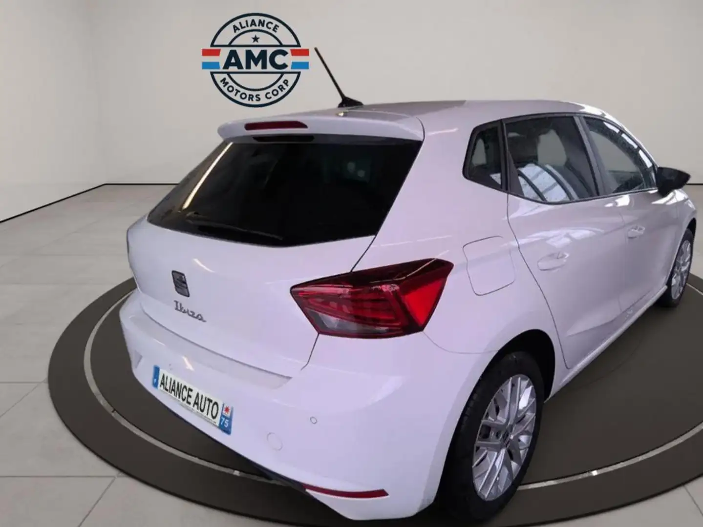SEAT Ibiza - 09/2024 10.678 KMS COPA 1.0 TSI 115CH DSG Blanc - 2