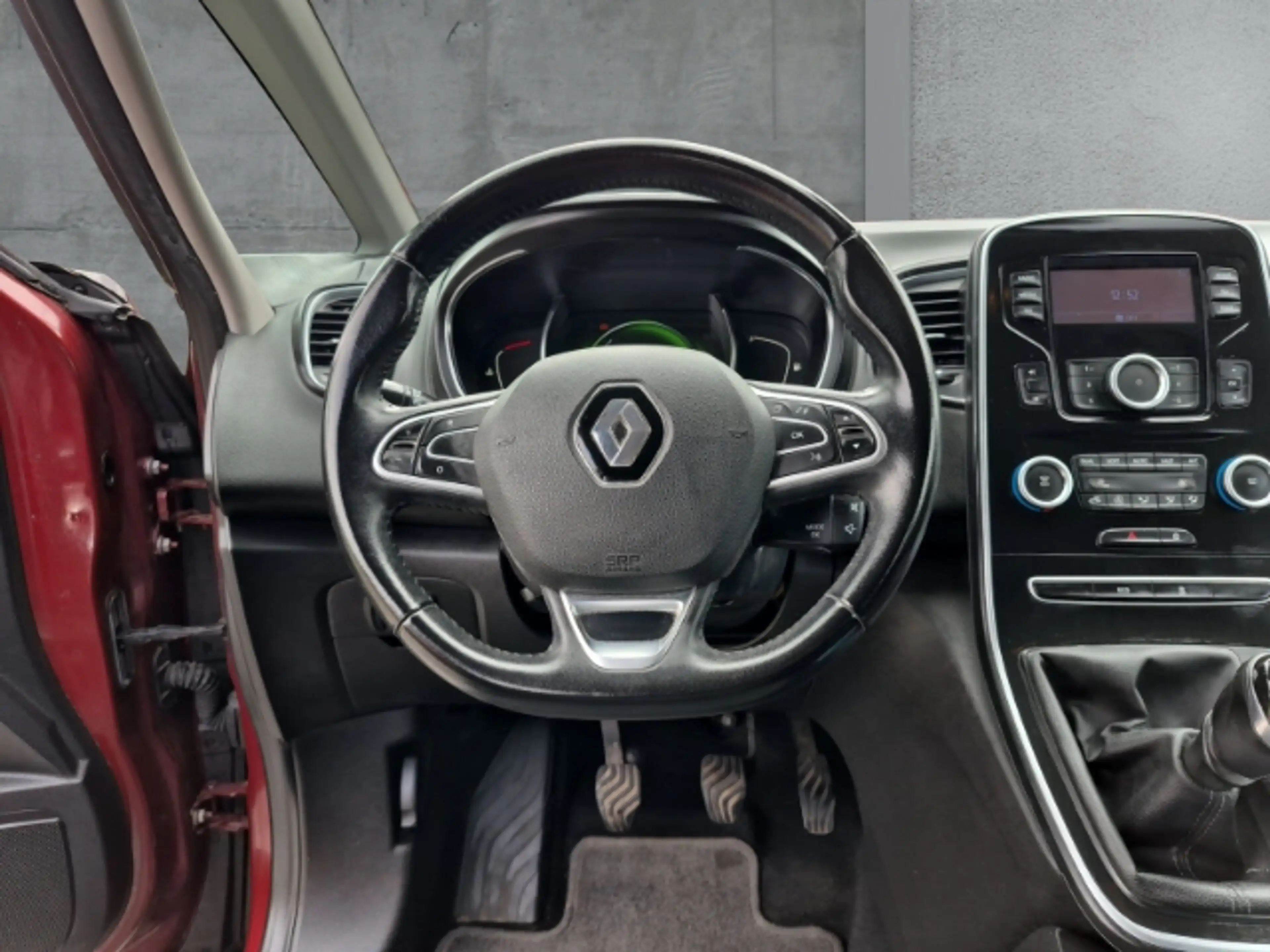 Renault Scenic IV Experience 1.2 TCe 115 Energy — photo 11