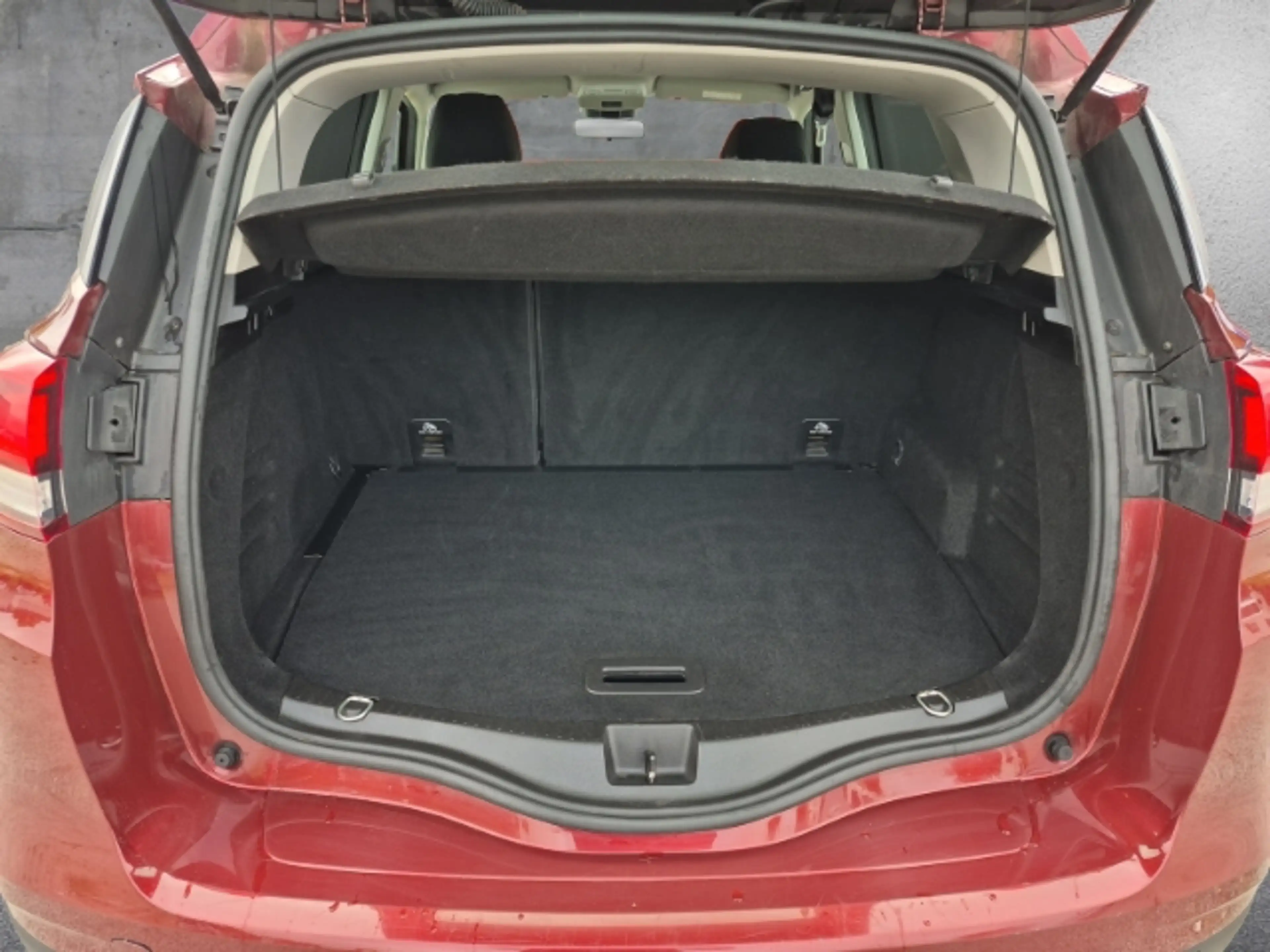 Renault Scenic IV Experience 1.2 TCe 115 Energy — photo 15