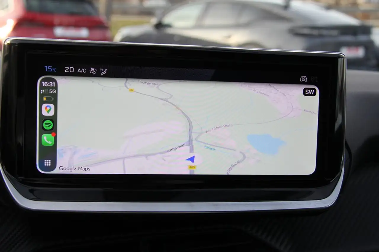 Peugeot 208 Allure LED Klimaautomatik Sunset PDC vo/hi 5