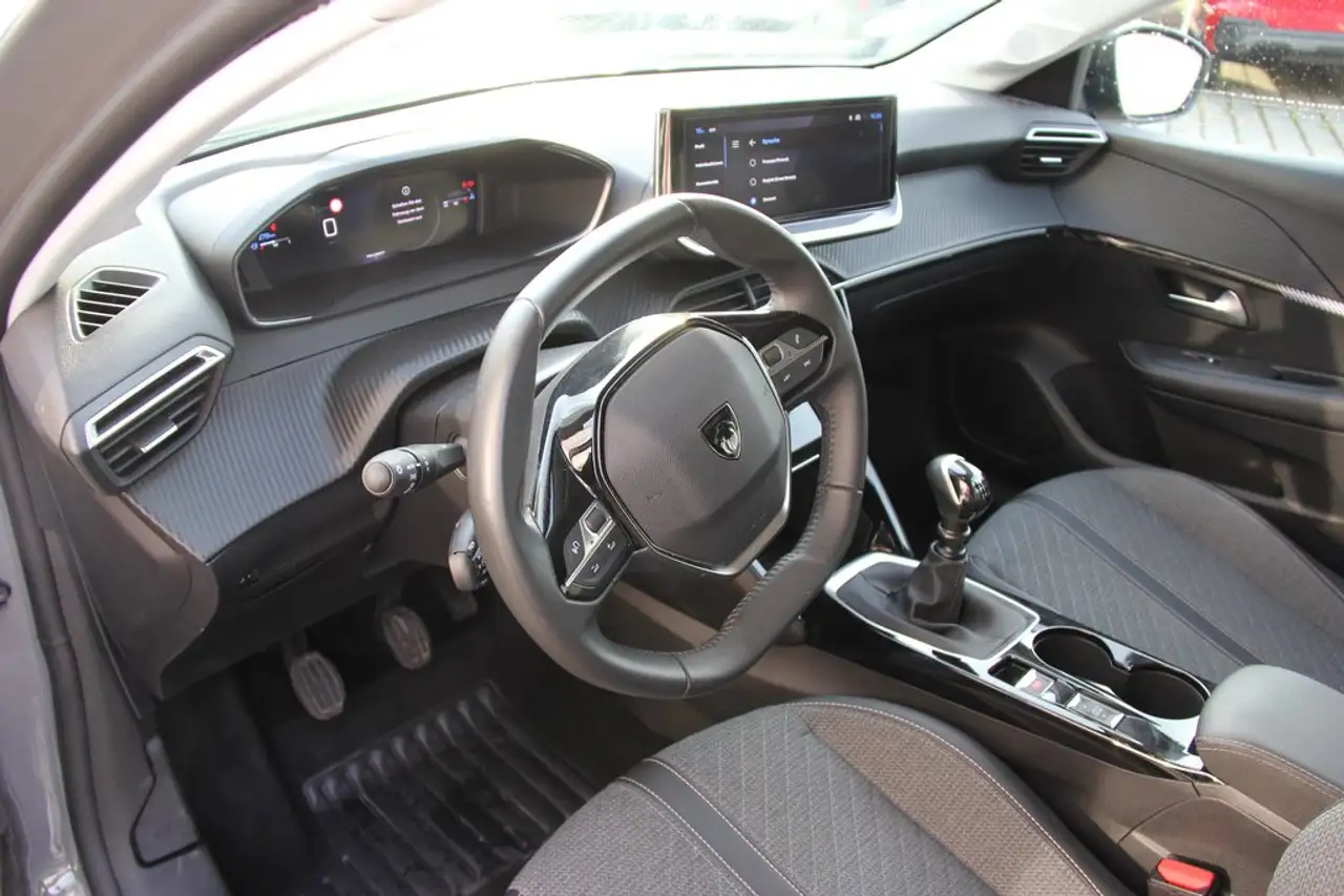 Peugeot 208 Allure LED Klimaautomatik Sunset PDC vo/hi 12