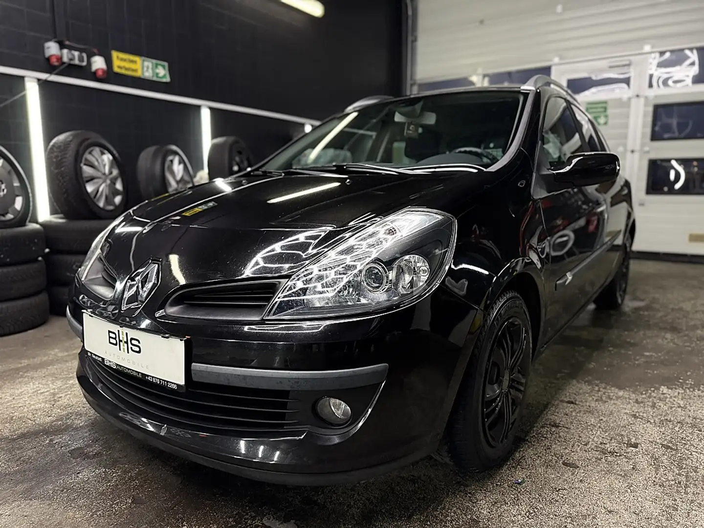 Renault Clio Authentique 1,5 dCi Schwarz - 1